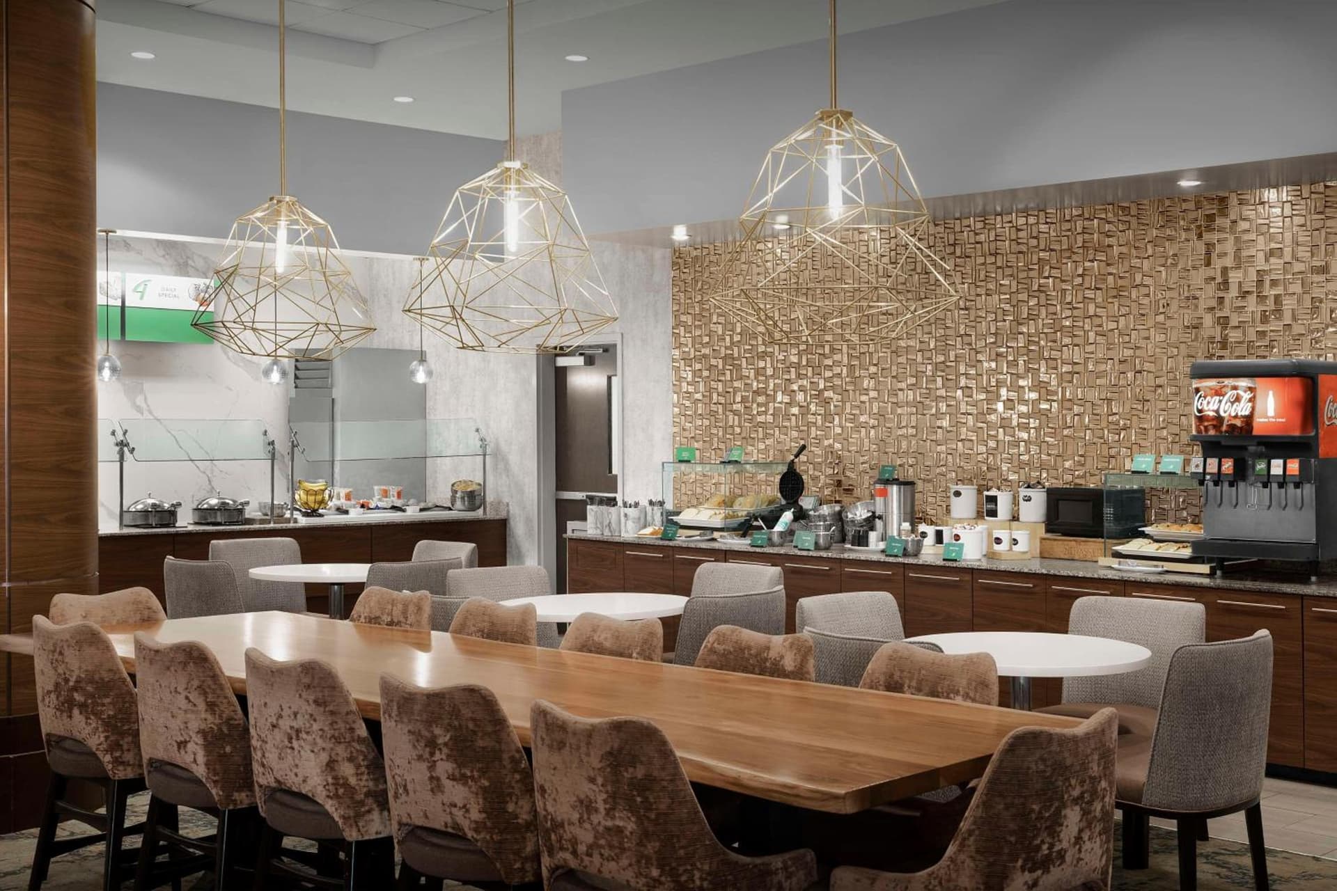 Embassy Suites Atlanta - Kennesaw Town Center interior in Kennesaw, GA — gallery photo 2