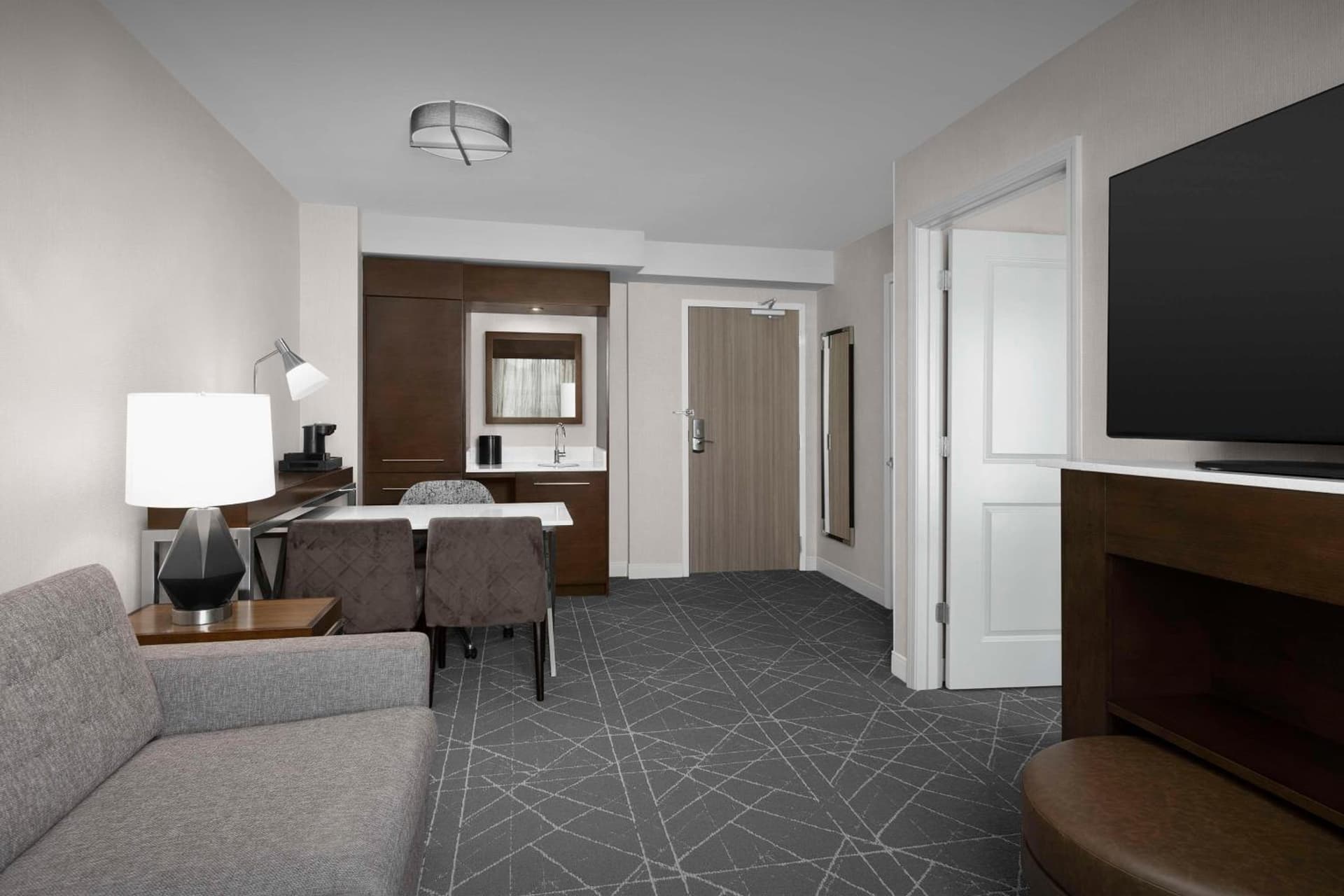 Embassy Suites Atlanta - Kennesaw Town Center gallery photo in Kennesaw, GA — image 34