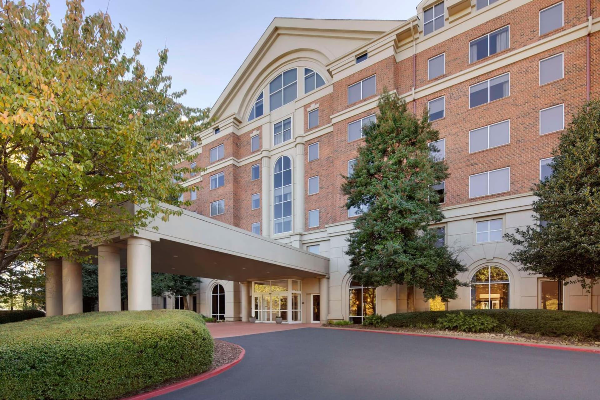 DoubleTree by Hilton Atlanta/Roswell - Alpharetta Area property views in Roswell, GA — gallery photo 3