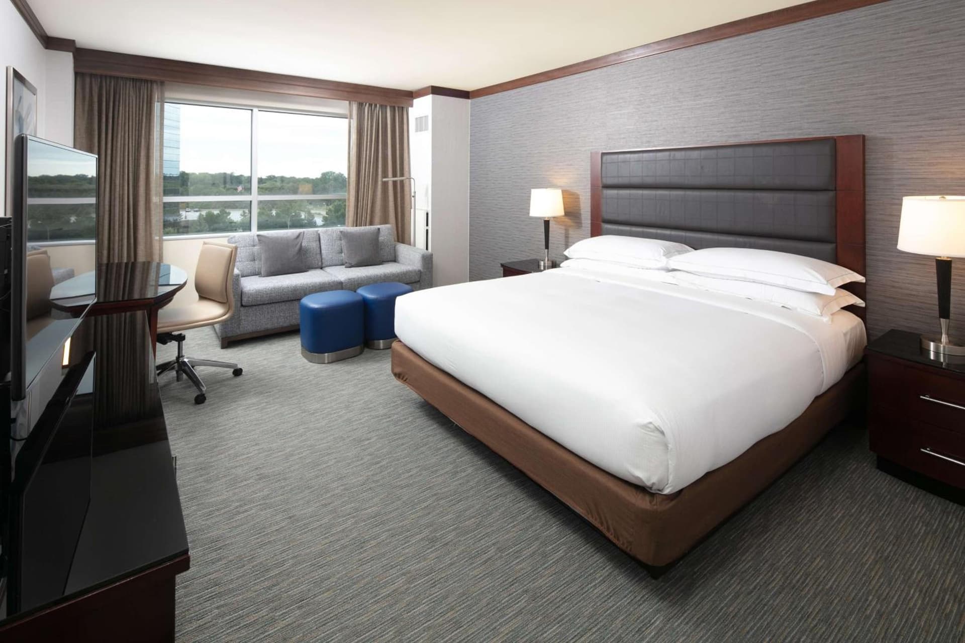 Hilton Minneapolis Bloomington gallery photo in Bloomington, MN — image 35