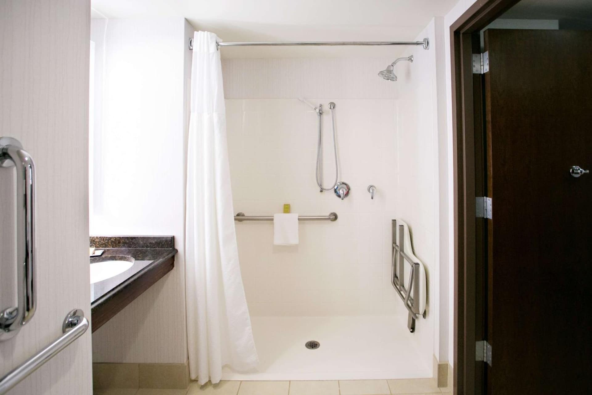Hilton Minneapolis Bloomington gallery photo in Bloomington, MN — image 19