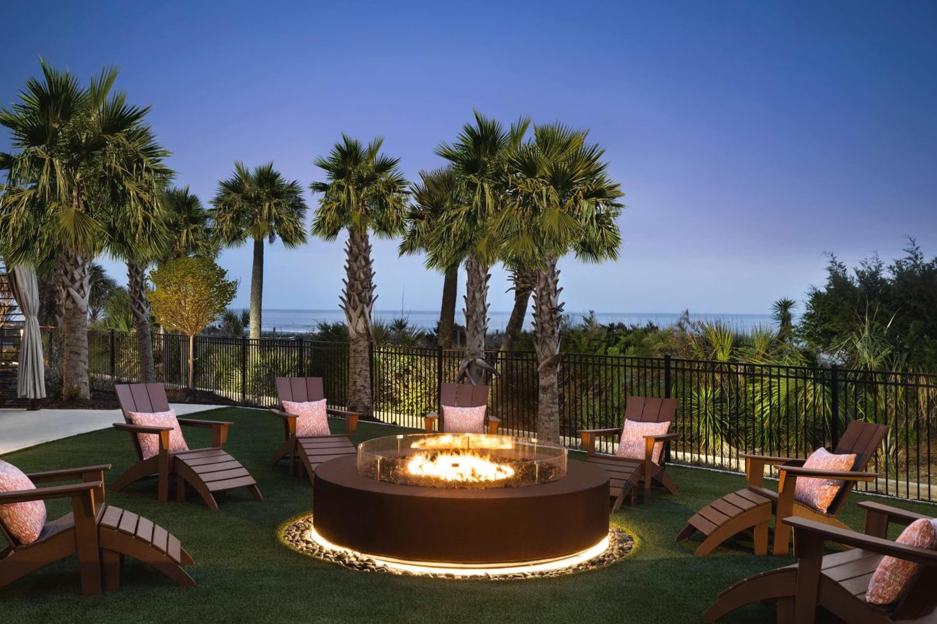 Embassy Suites by Hilton Myrtle Beach Oceanfront Resort gallery photo in Myrtle Beach, SC — image 18
