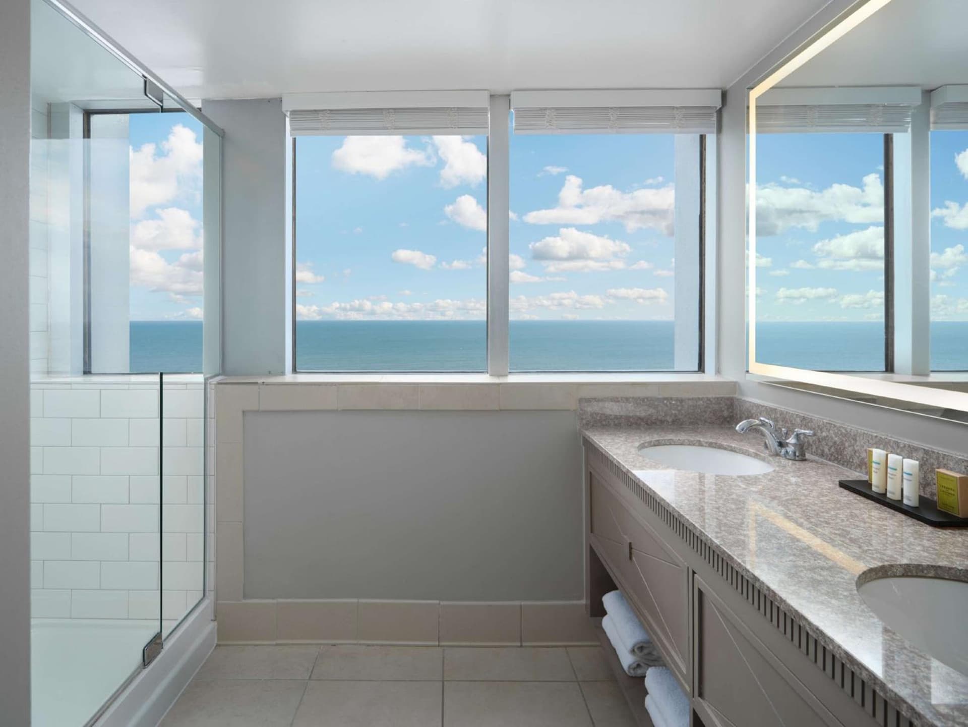 Embassy Suites by Hilton Myrtle Beach Oceanfront Resort gallery photo in Myrtle Beach, SC — image 71
