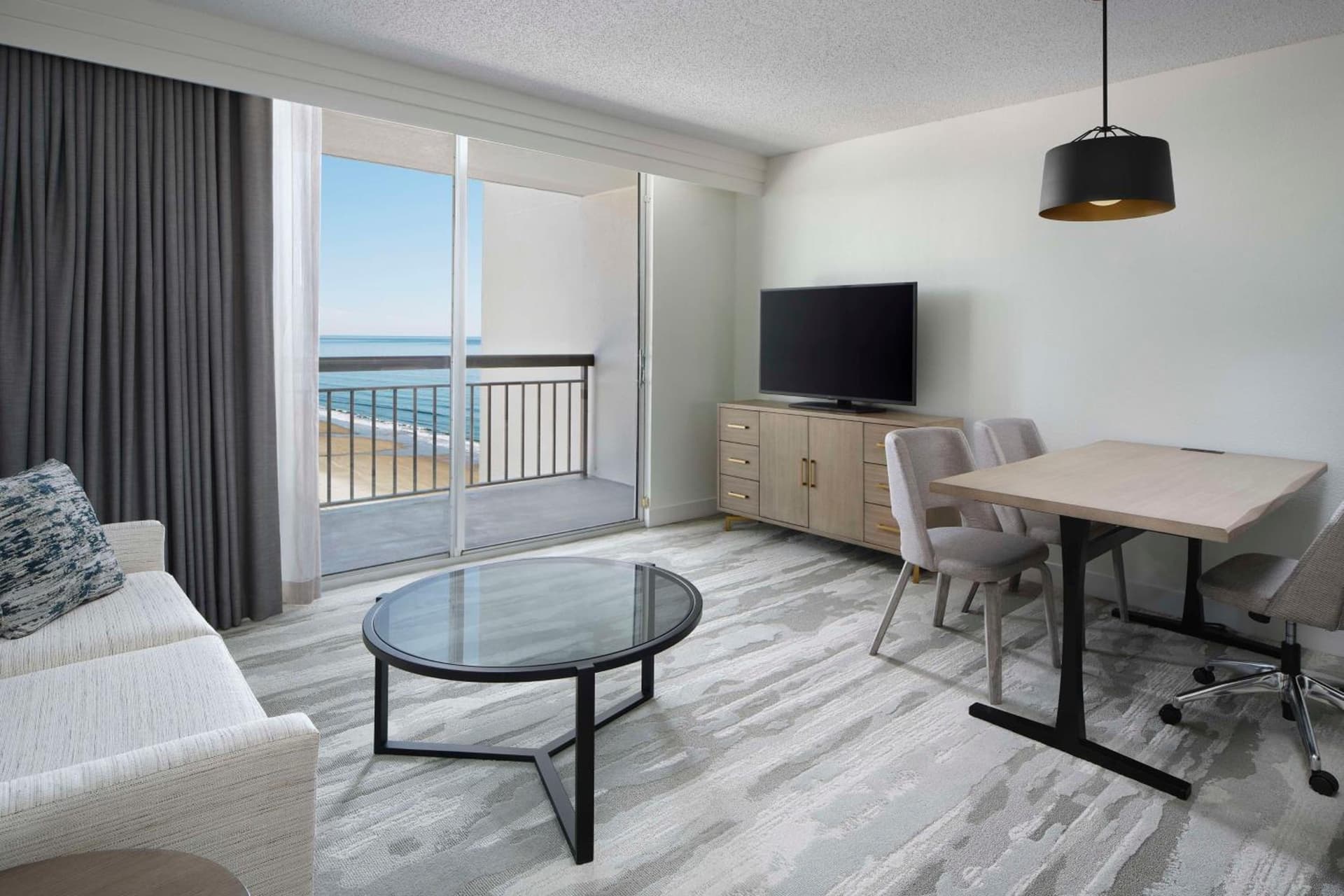 Embassy Suites by Hilton Myrtle Beach Oceanfront Resort gallery photo in Myrtle Beach, SC — image 103