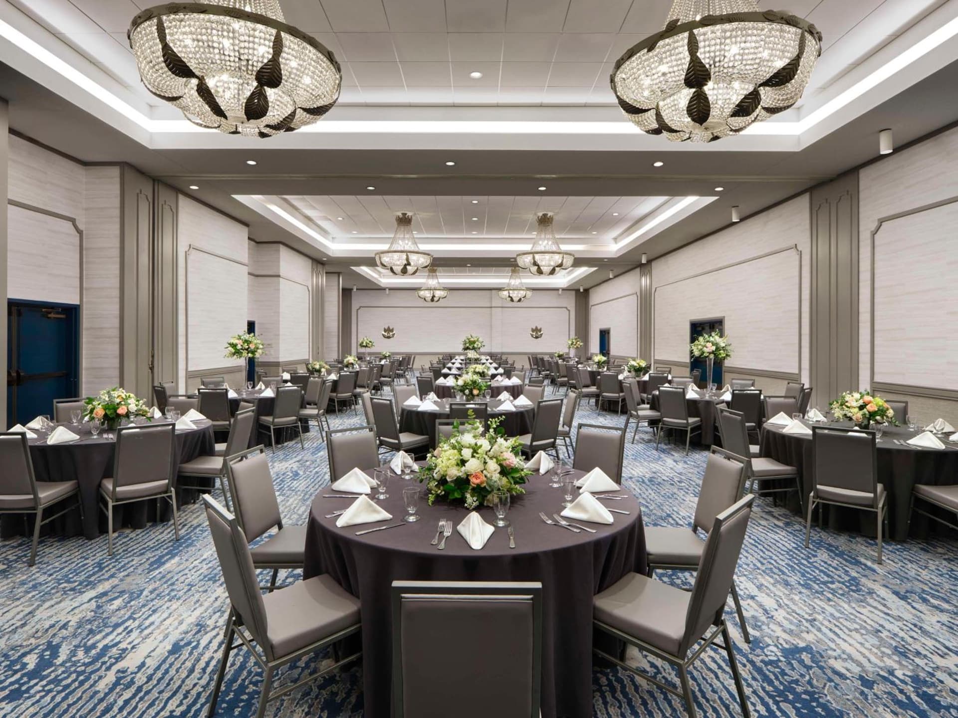 Embassy Suites by Hilton Myrtle Beach Oceanfront Resort gallery photo in Myrtle Beach, SC — image 61