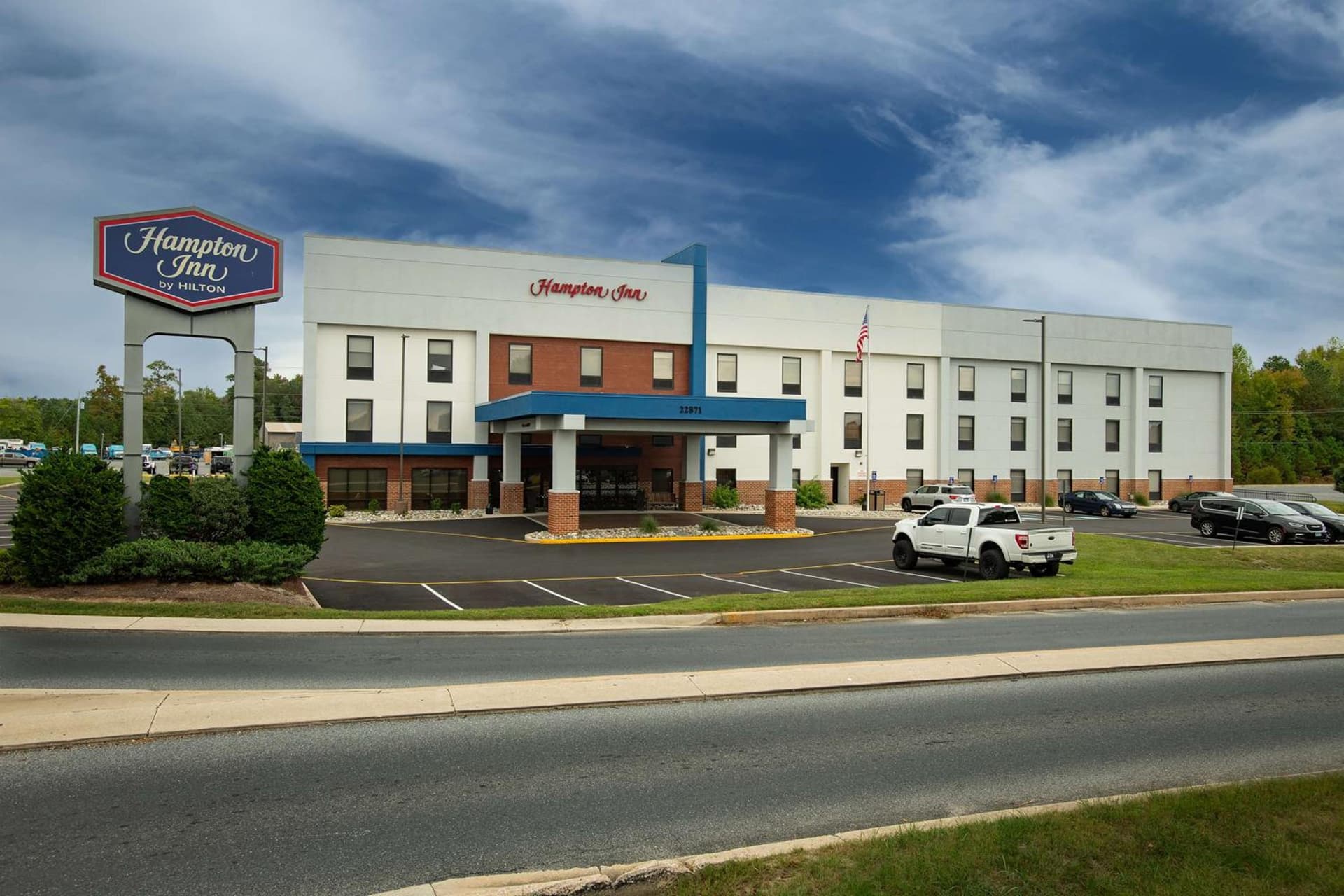 Hampton Inn Seaford interior in Seaford, DE — gallery photo 2