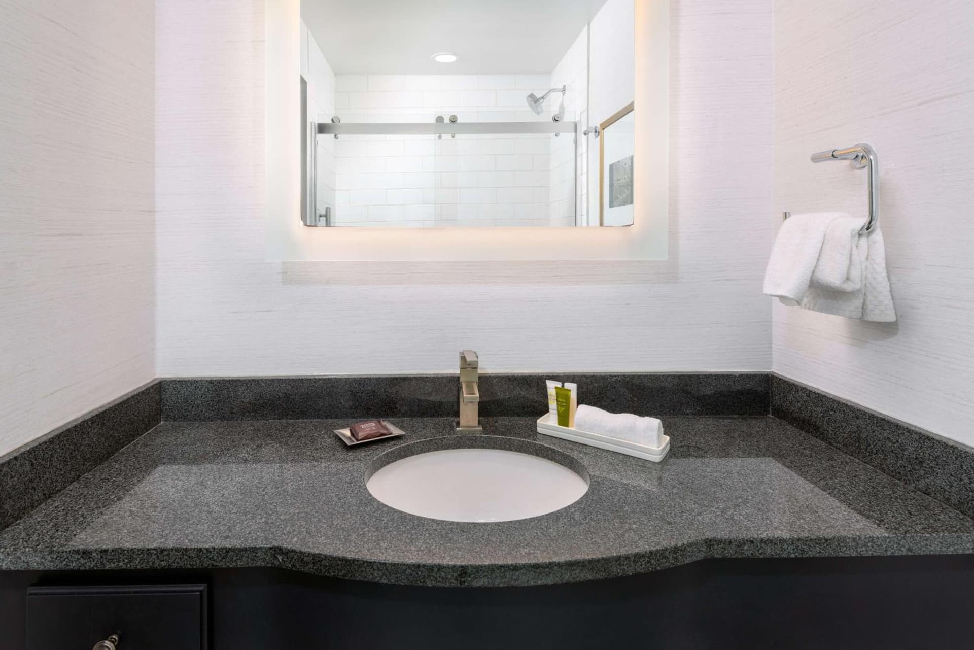 Hilton Pennywell St Louis at the Arch gallery photo in Saint Louis, MO — image 10