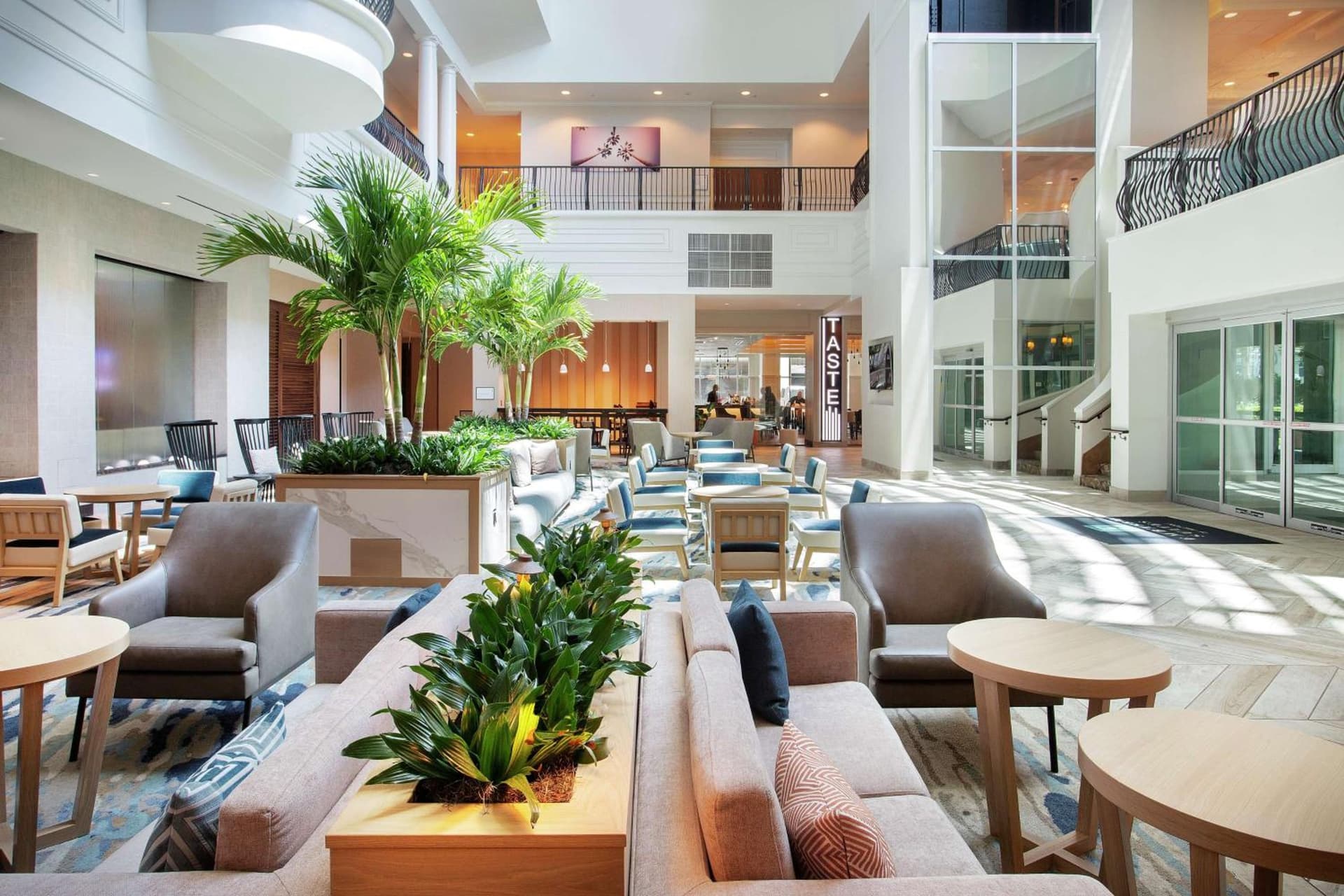 Embassy Suites by Hilton Tampa Downtown Convention Center gallery photo in Tampa, FL — image 7