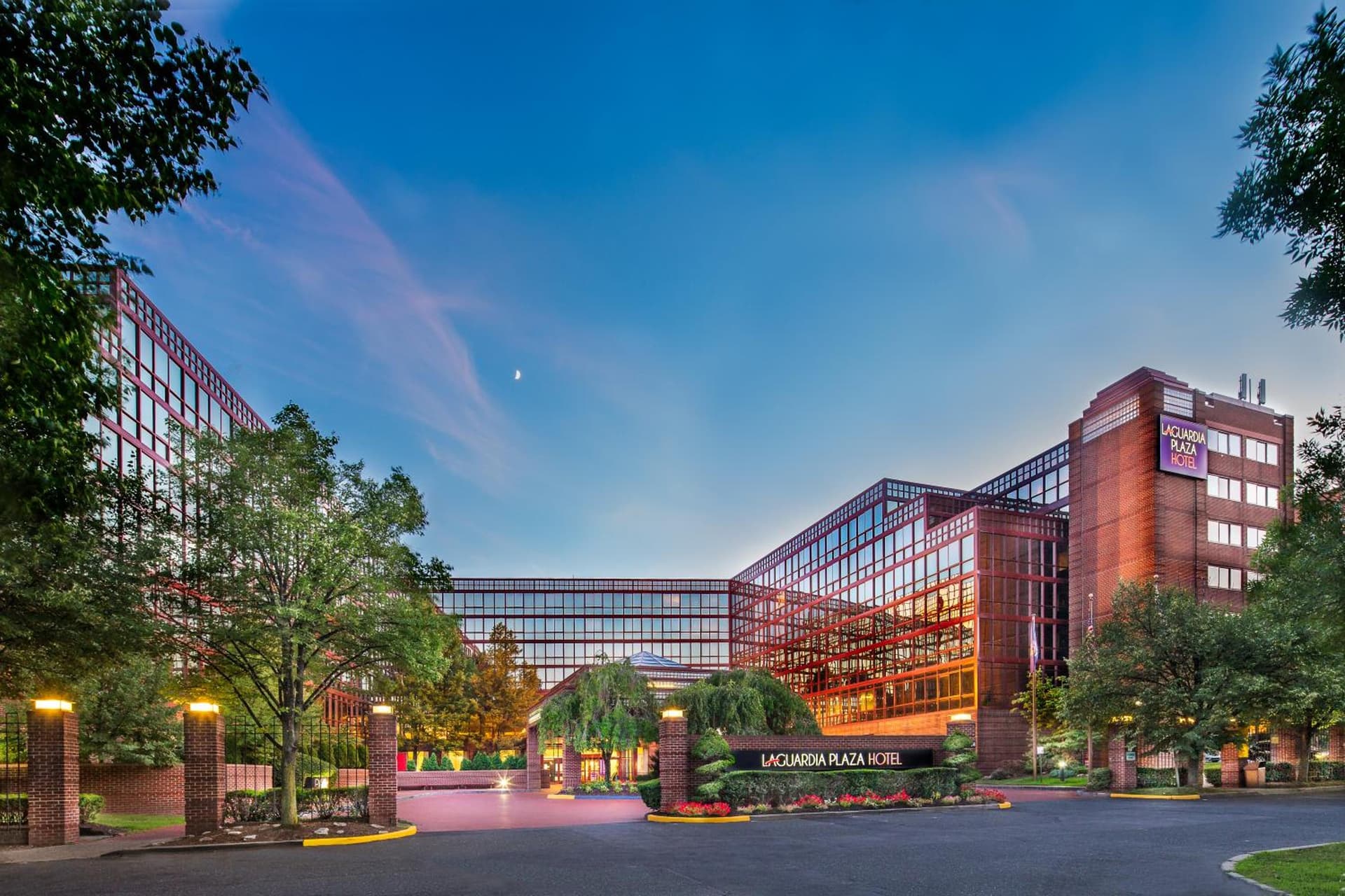 DoubleTree by Hilton New York-LaGuardia gallery photo in Queens, NY — image 18