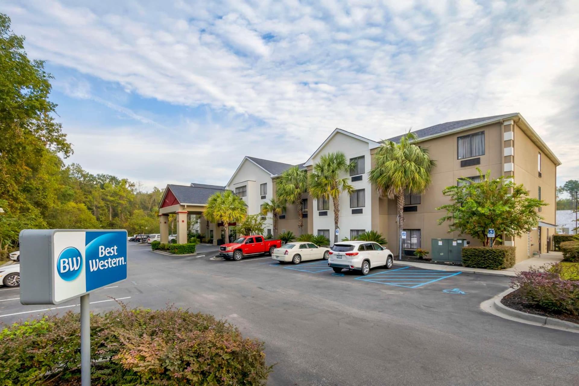 Best Western Magnolia Inn and Suites featured exterior or lobby in Ladson, SC — similar hotel