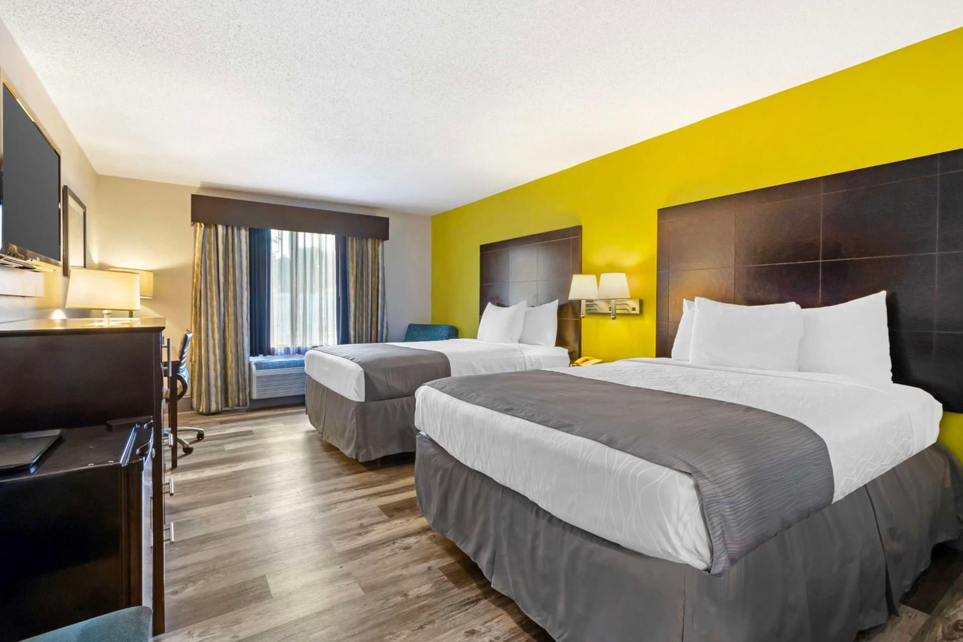 Best Western Magnolia Inn and Suites property views in Ladson, SC — gallery photo 3
