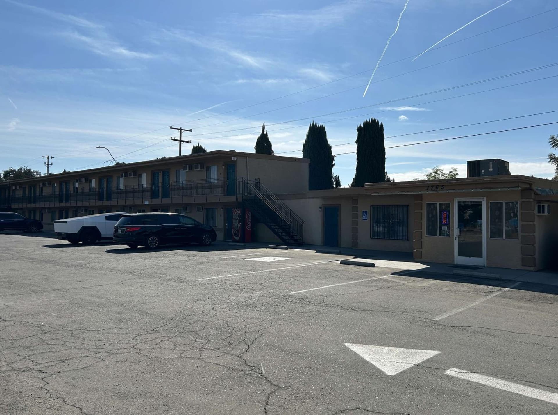 Motel 6 Selma, CA featured exterior or lobby in Selma, CA — similar hotel