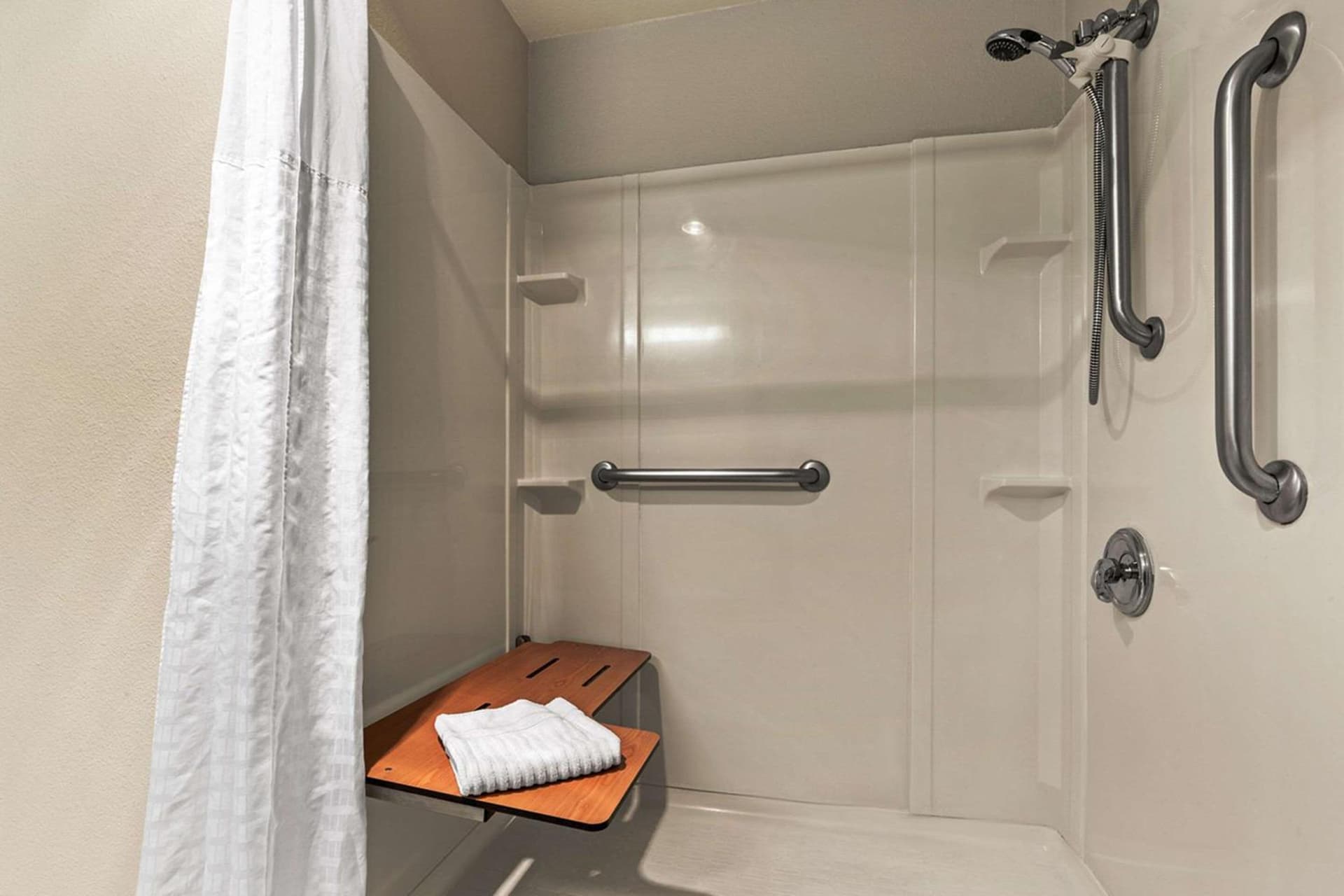 Comfort Inn & Suites Beaverton - Portland West gallery photo in Beaverton, OR — image 17