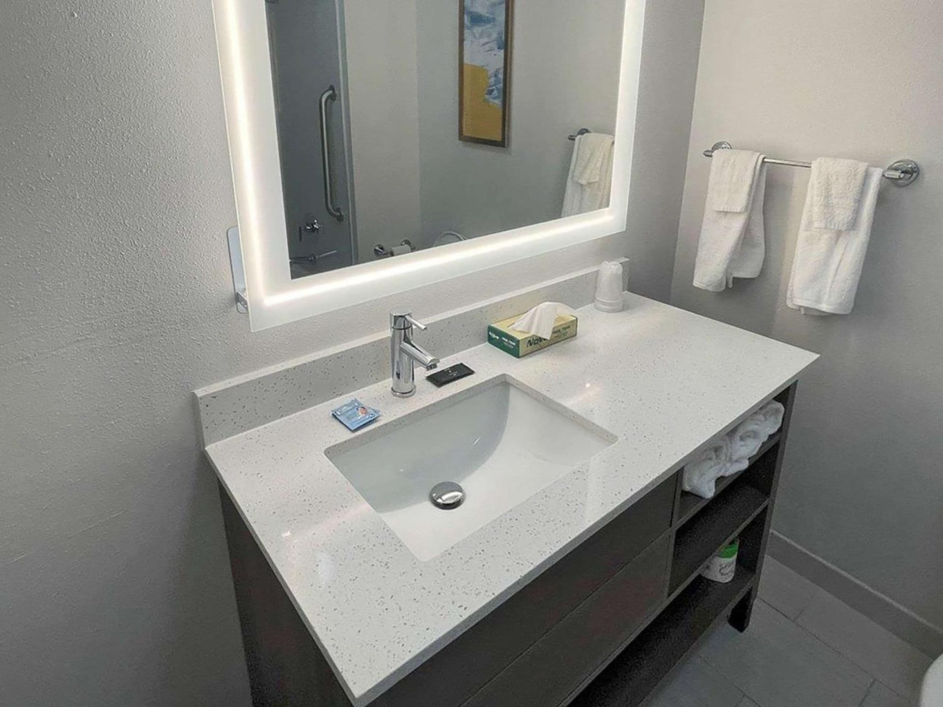 Comfort Suites Mobile-South Alabama University Area gallery photo in Mobile, AL — image 51