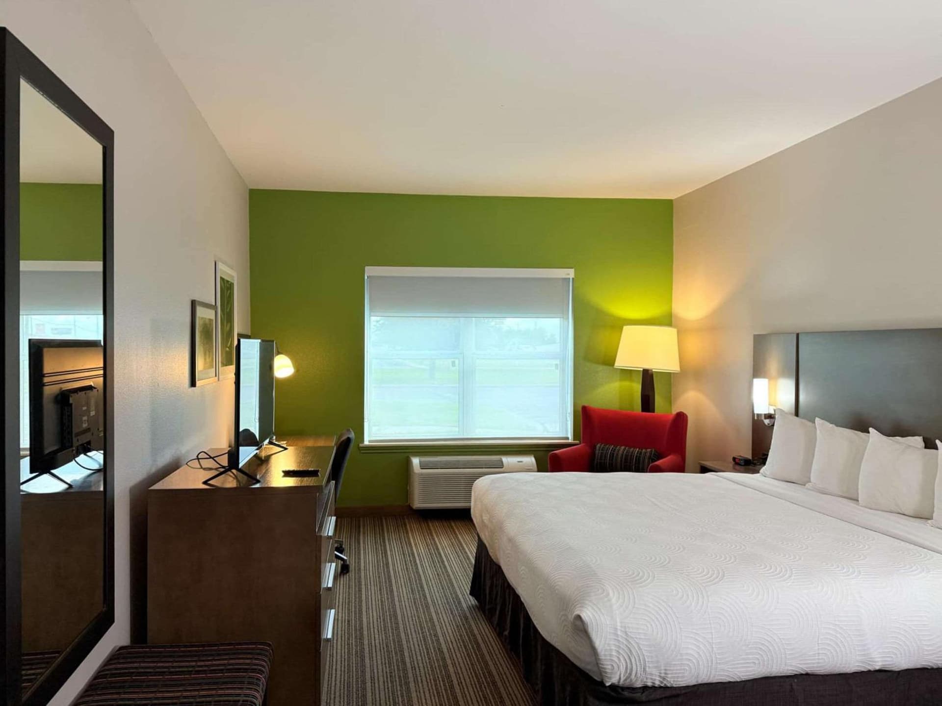 Country Inn & Suites by Radisson, Harlingen, TX gallery photo in Harlingen, TX — image 55