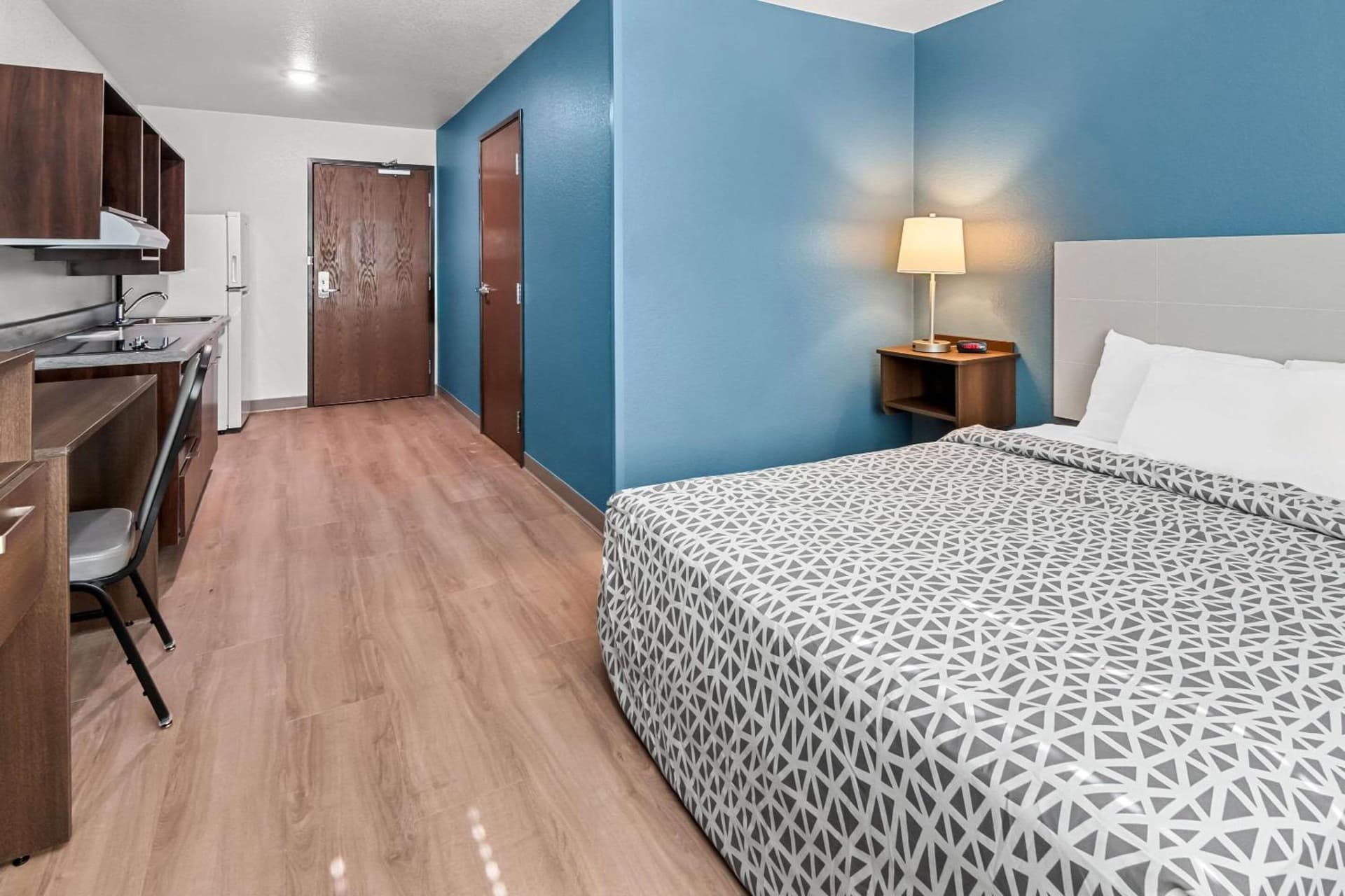 WoodSpring Suites Waco South interior in Waco, TX — gallery photo 2