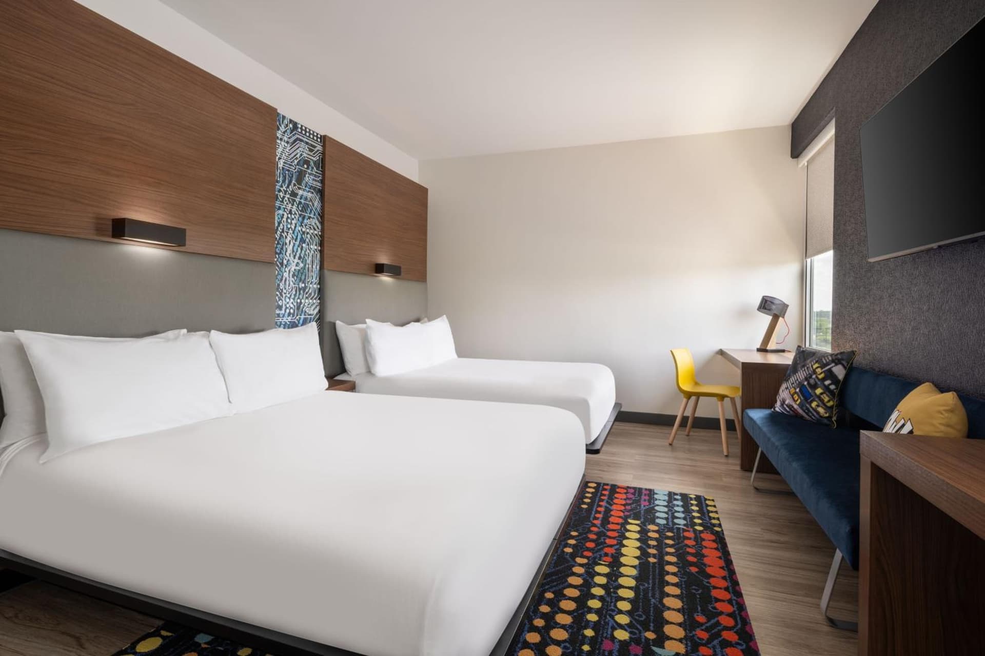 Aloft by Marriott Cleveland Beachwood interior in Beachwood, OH — gallery photo 2