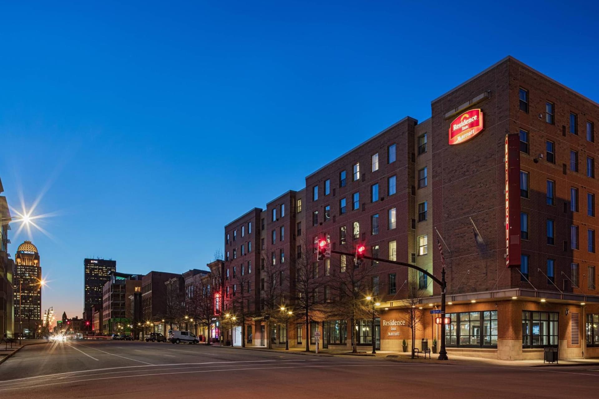 Residence Inn Louisville Downtown interior in Louisville, KY — gallery photo 2