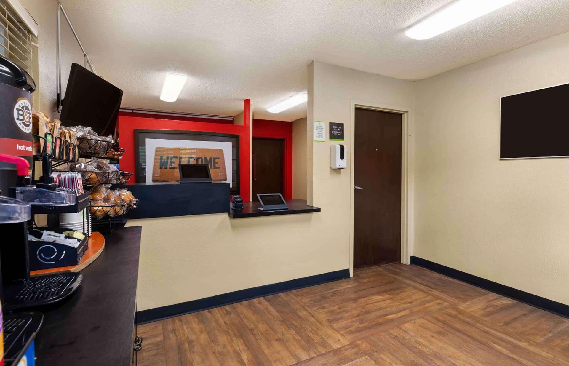 Extended Stay America Suites - Richmond - W Broad Street - Glenside - South property views in Richmond, VA — gallery photo 3