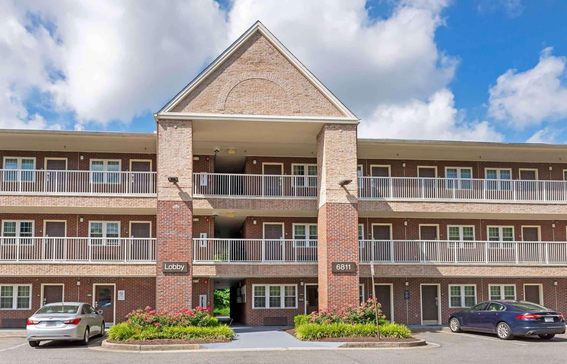Extended Stay America Suites - Richmond - W Broad Street - Glenside - South featured exterior or lobby in Richmond, VA — similar hotel