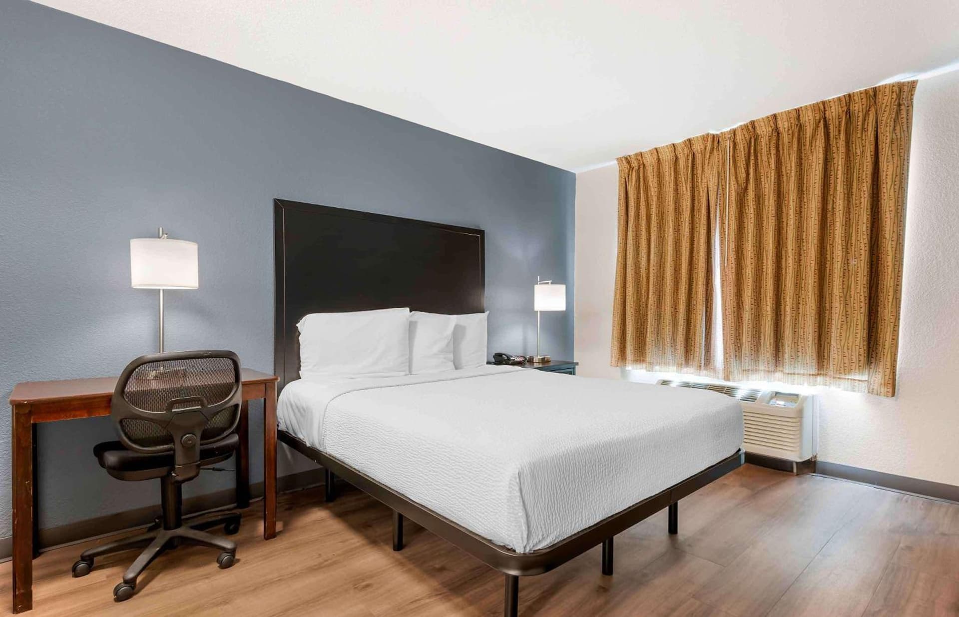 Extended Stay America Suites - Fort Wayne - South gallery photo in Fort Wayne, IN — image 35