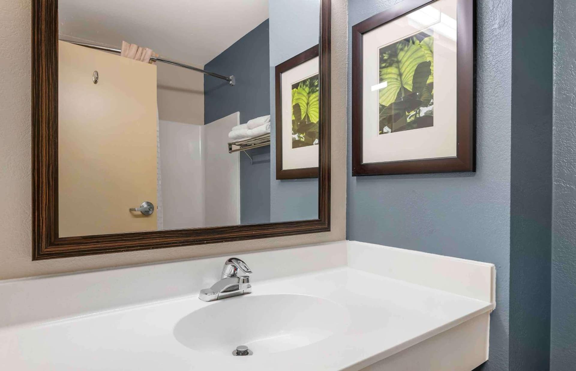 Extended Stay America Suites - Fort Wayne - South gallery photo in Fort Wayne, IN — image 10