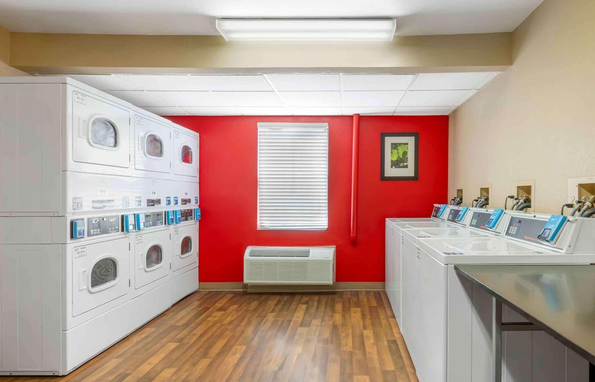 Extended Stay America Suites - Fort Wayne - South gallery photo in Fort Wayne, IN — image 30