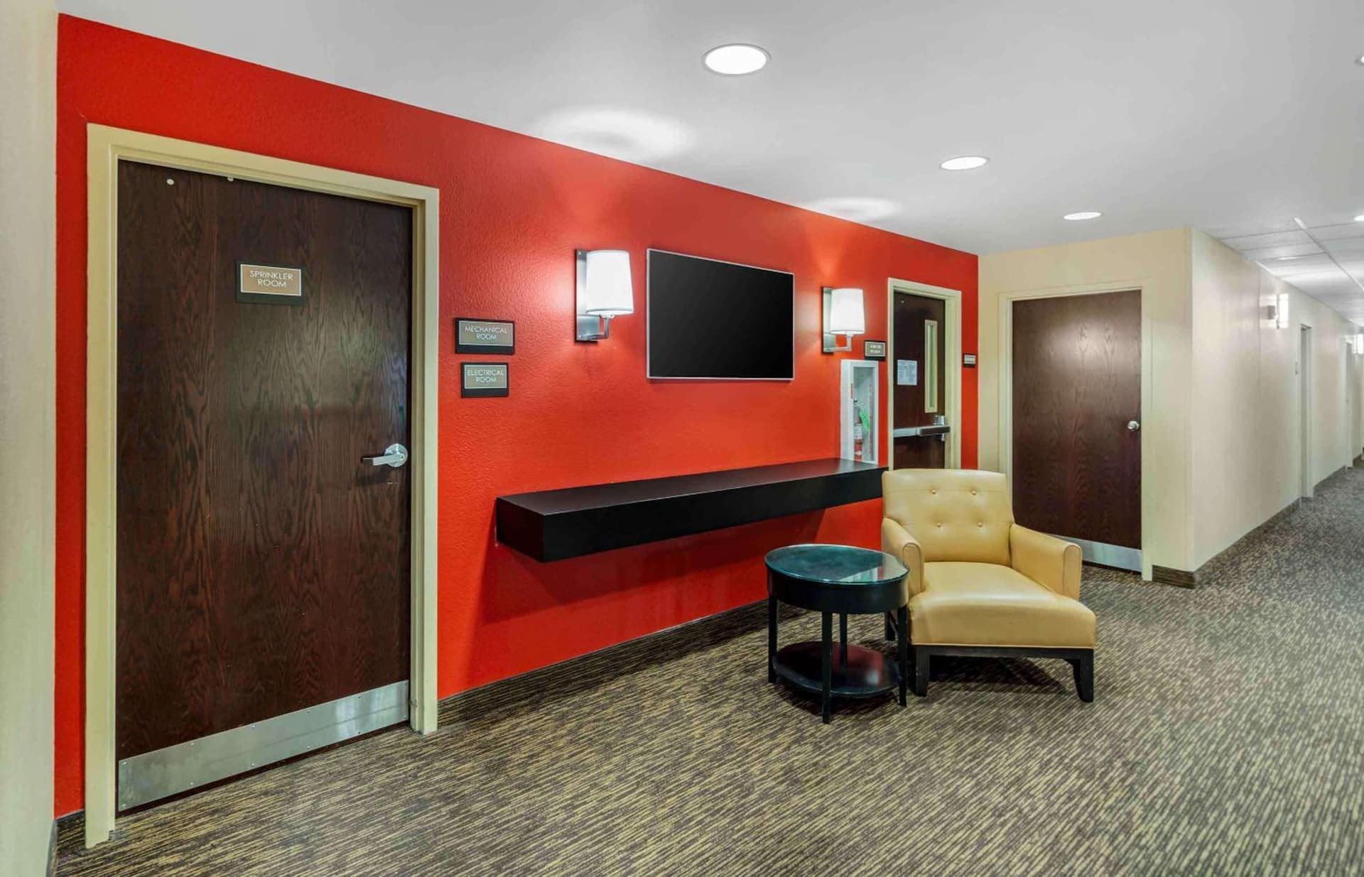 Extended Stay America Select Suites - Chicago - O'Hare property views in Rosemont, IL — gallery photo 3