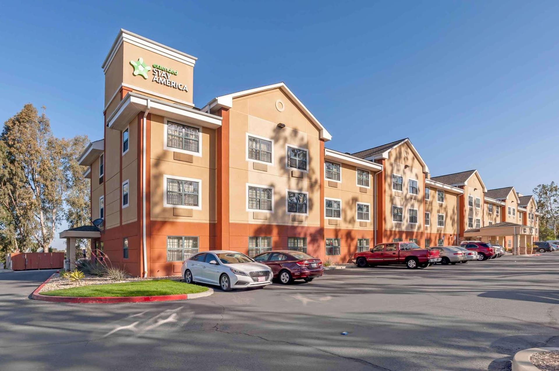 Extended Stay America Suites - Orange County - Lake Forest featured exterior or lobby in Foothill Ranch, CA — similar hotel
