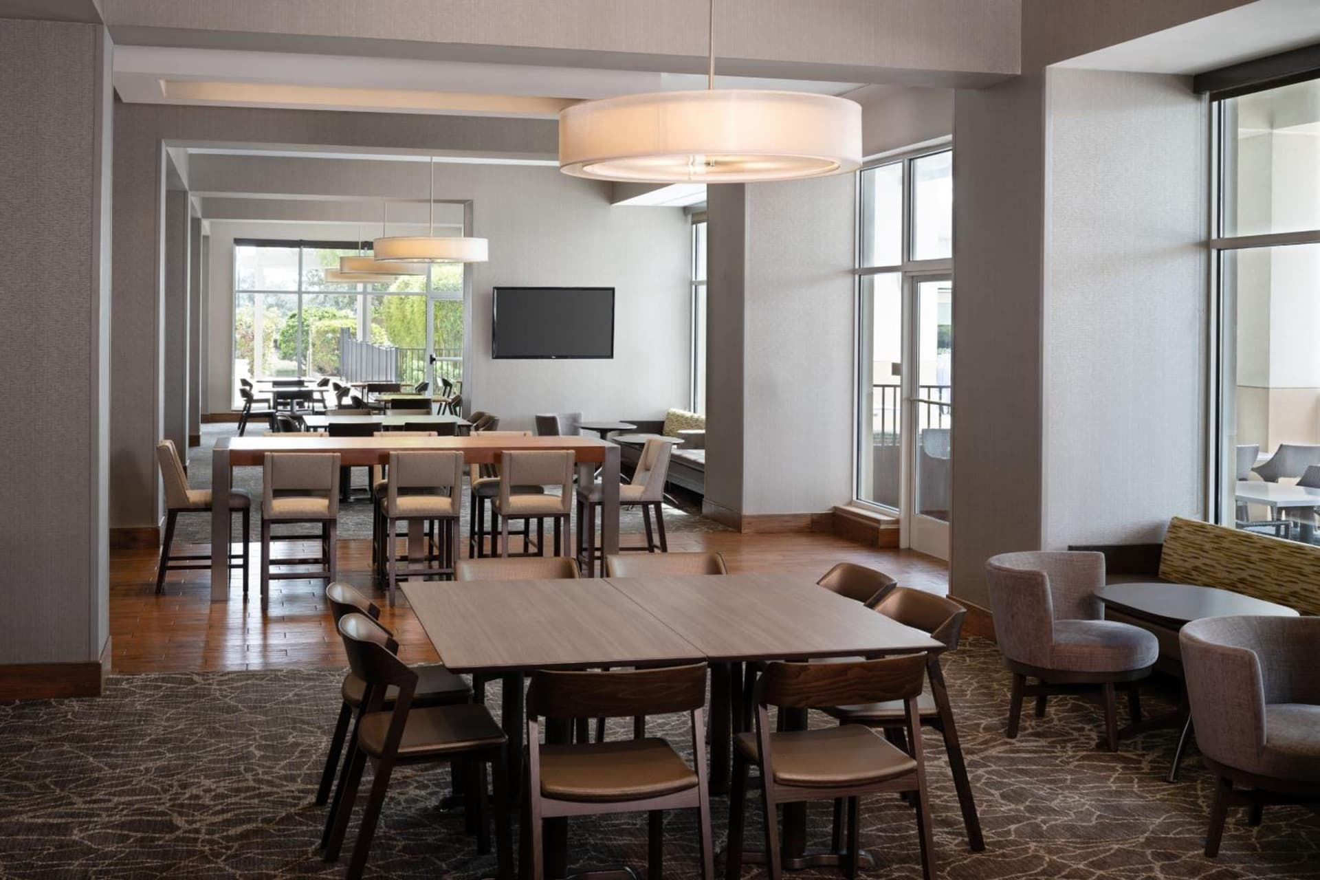SpringHill Suites by Marriott Orlando at FLAMINGO CROSSINGS Town Center-Western Entrance gallery photo in Orlando, FL — image 36