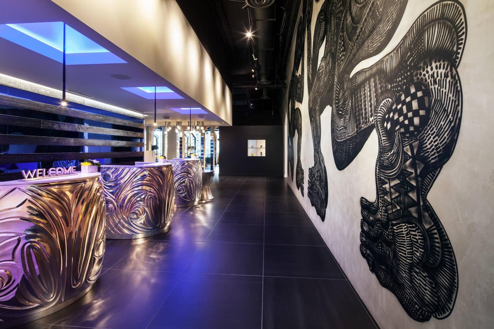 W Bellevue gallery photo in Bellevue, WA — image 53