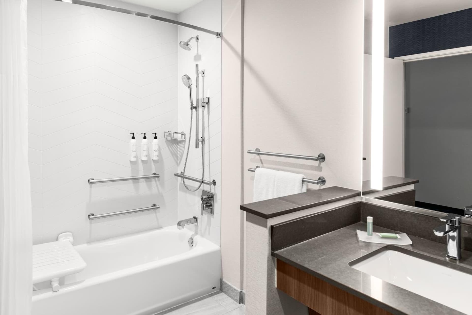 Fairfield Inn & Suites Austin Downtown property views in Austin, TX — gallery photo 3