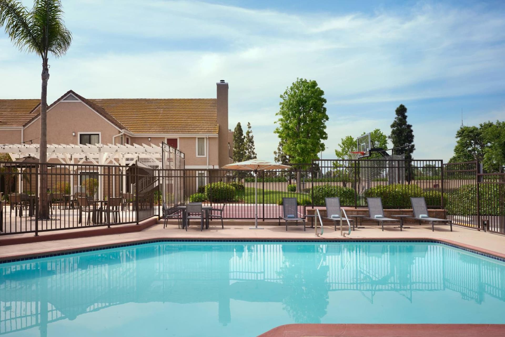 Residence Inn Costa Mesa Newport Beach gallery photo in Costa Mesa, CA — image 10