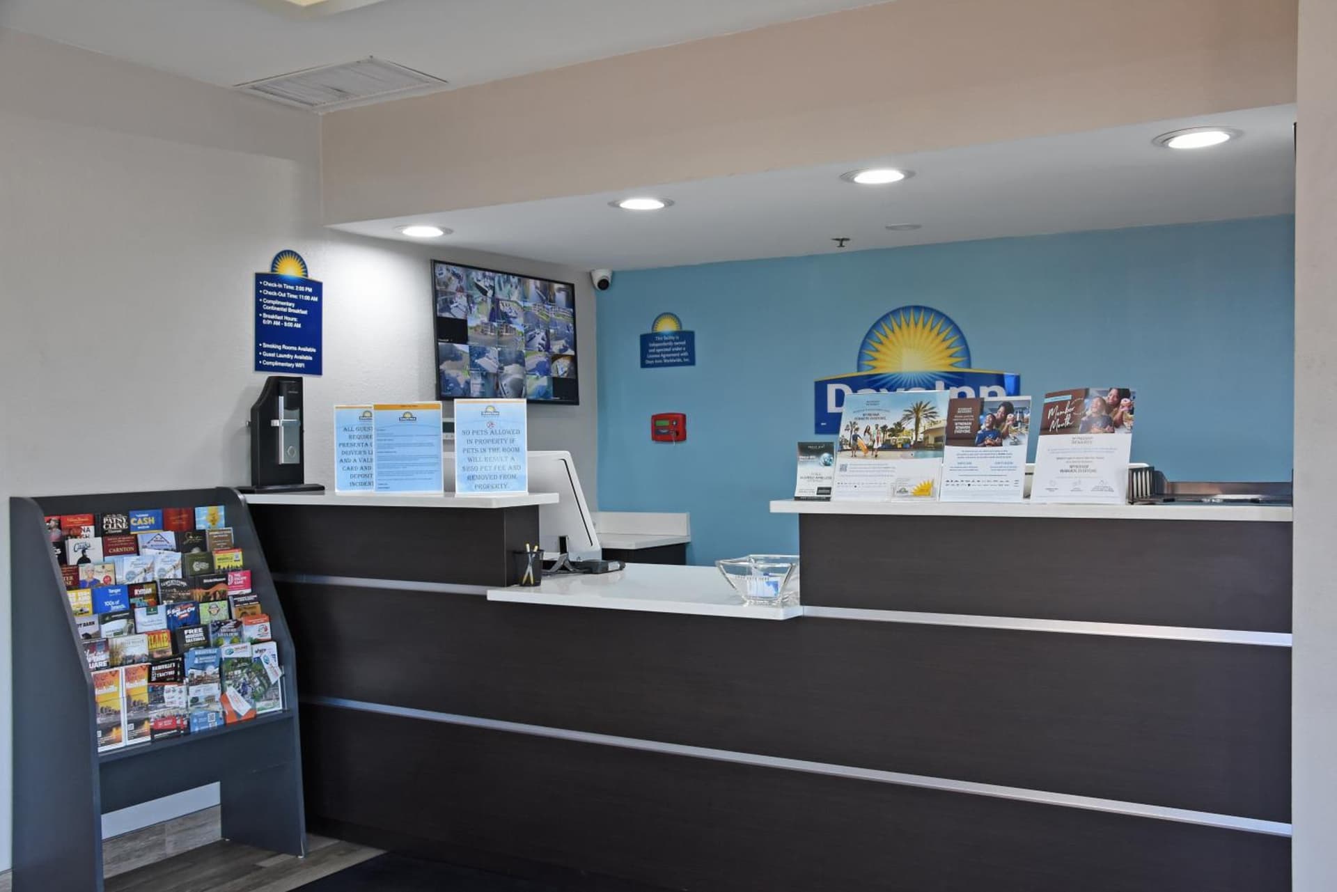 Days Inn by Wyndham Lebanon property views in Lebanon, TN — gallery photo 3