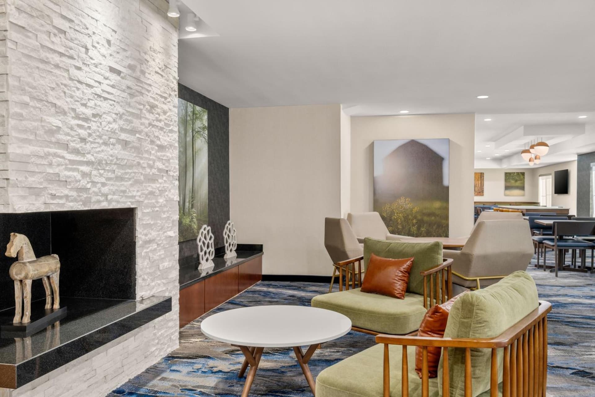 Fairfield Inn & Suites Naperville/Aurora property views in Naperville, IL — gallery photo 3