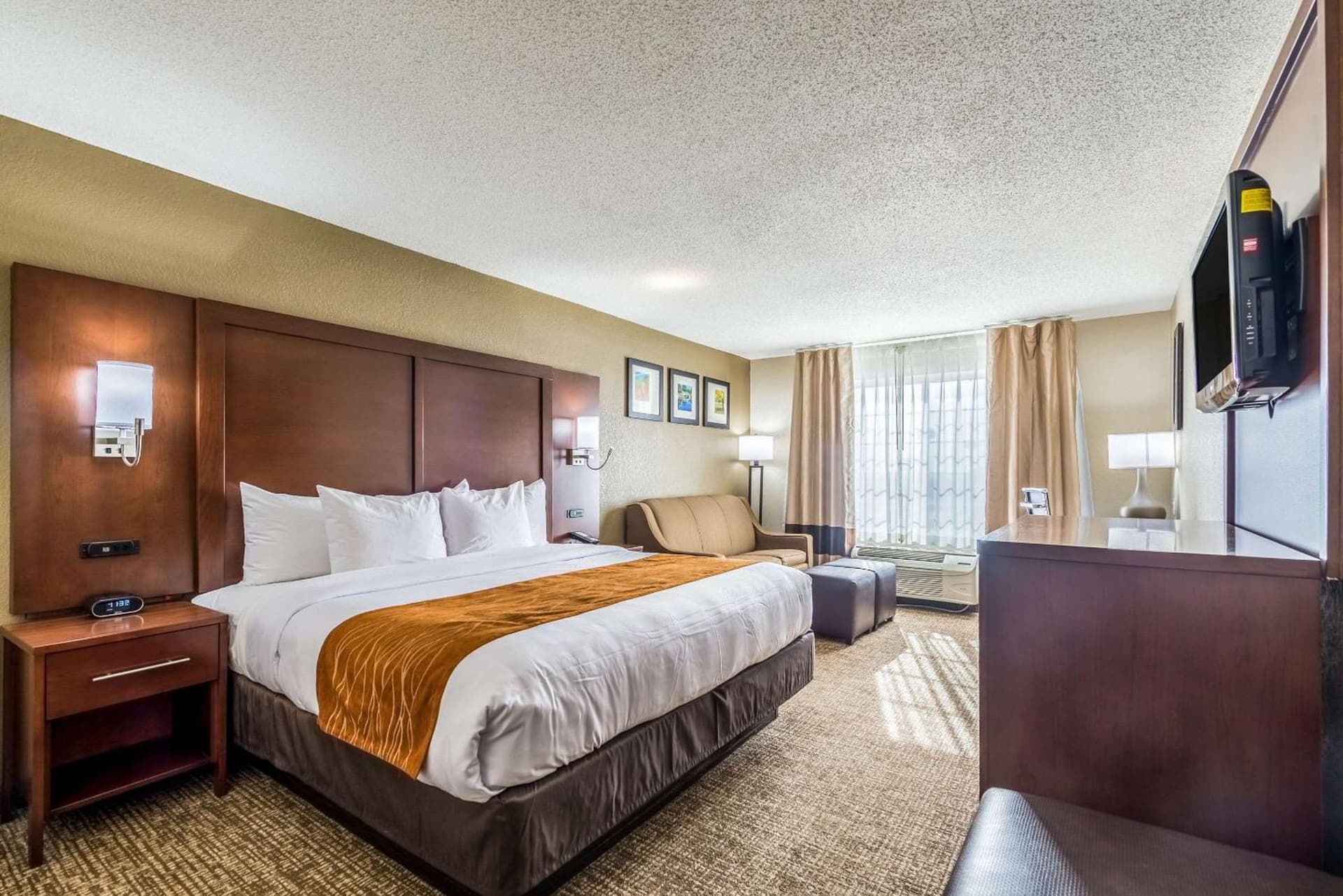 Comfort Inn & Suites Dayton North gallery photo in Dayton, OH — image 42