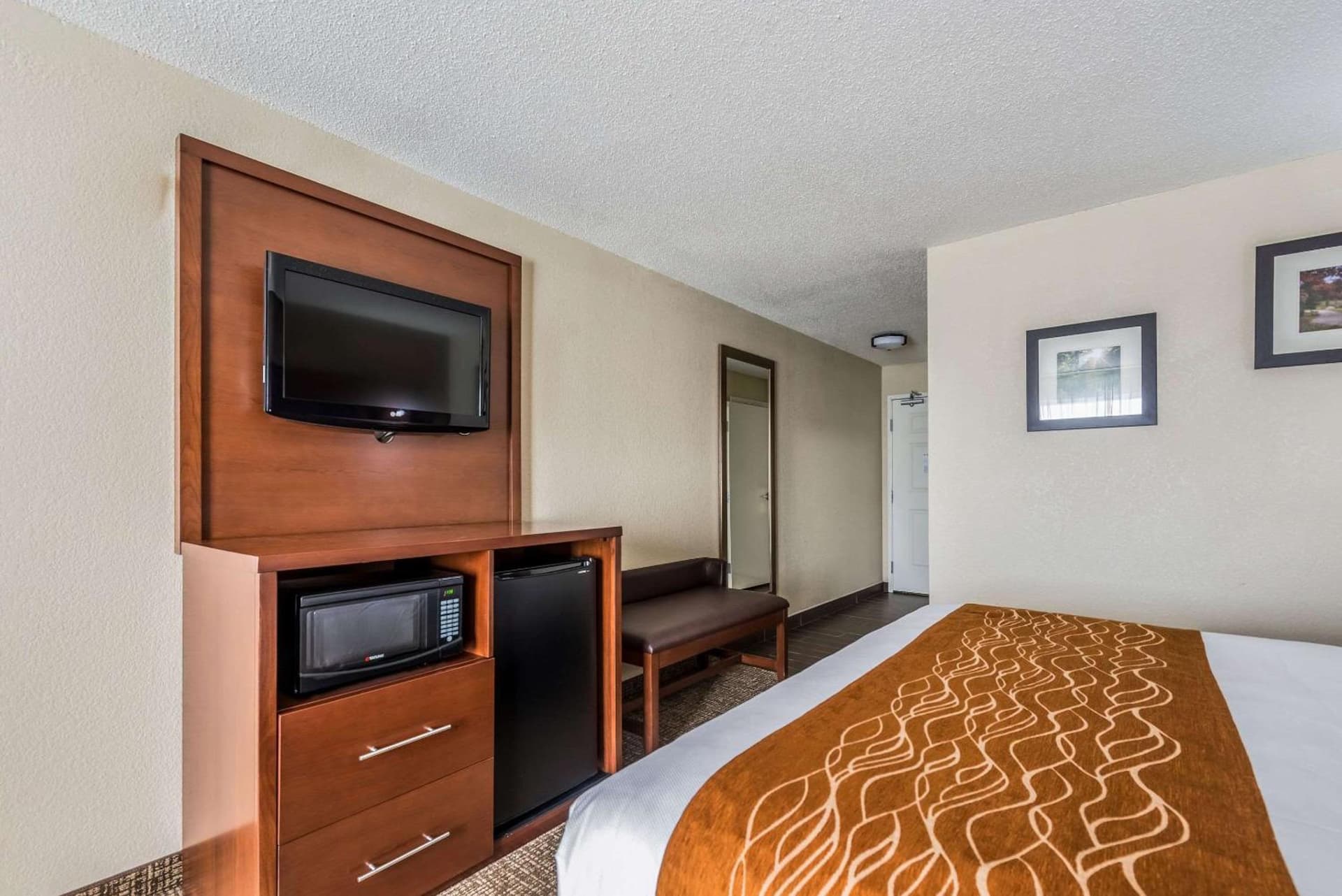 Comfort Inn & Suites Dayton North gallery photo in Dayton, OH — image 32