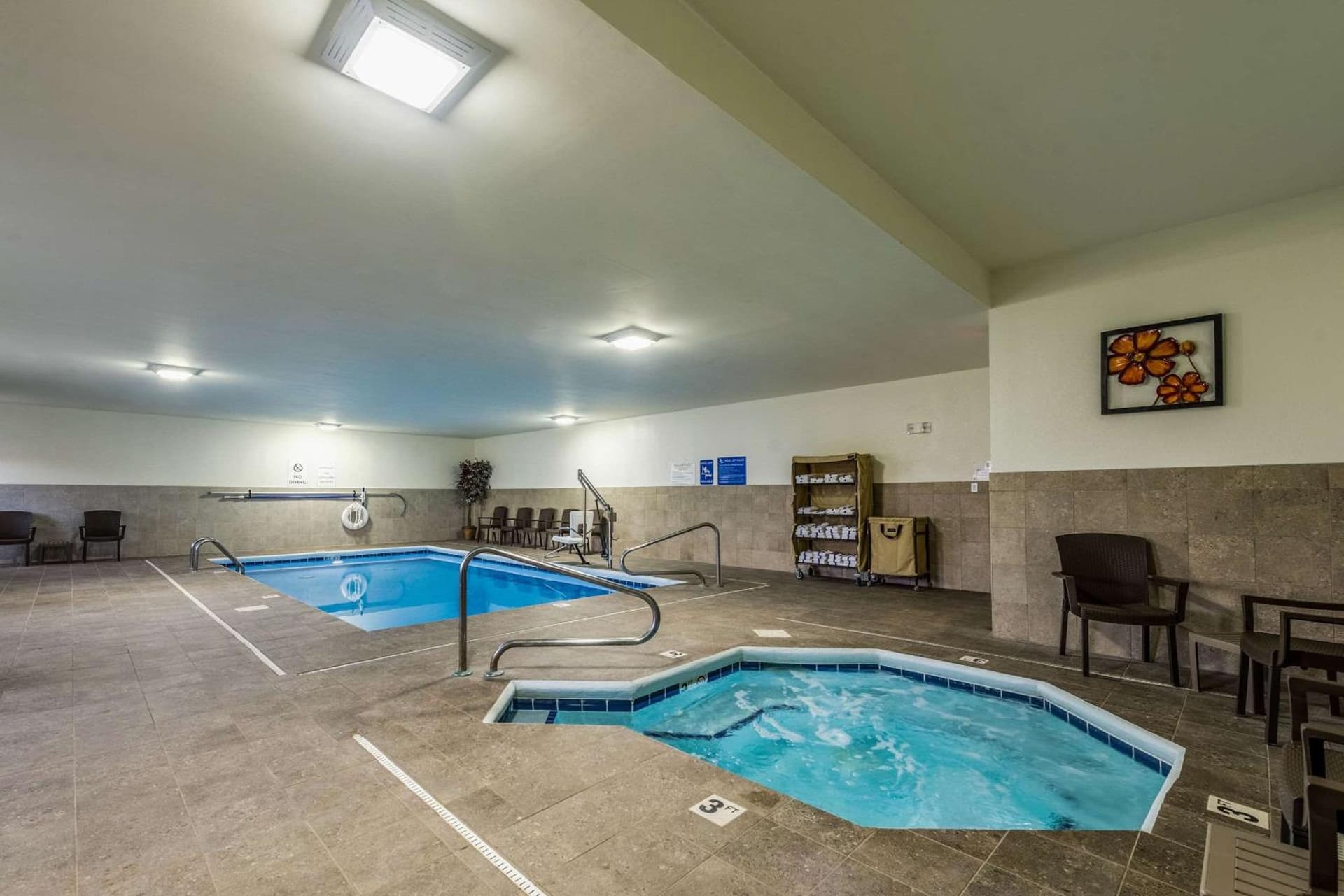 Comfort Inn & Suites Dayton North gallery photo in Dayton, OH — image 37