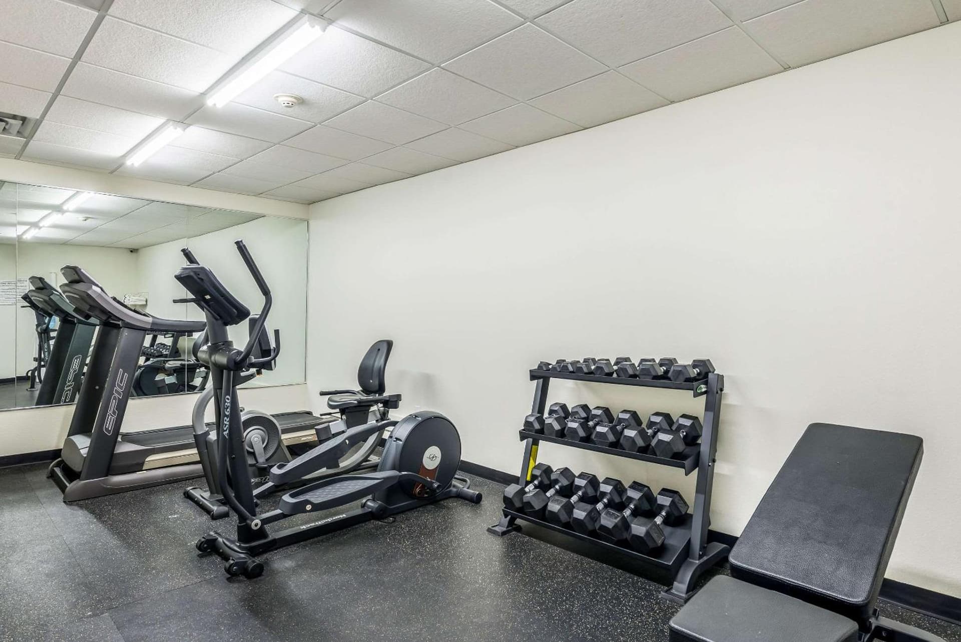 Comfort Inn & Suites Dayton North gallery photo in Dayton, OH — image 31