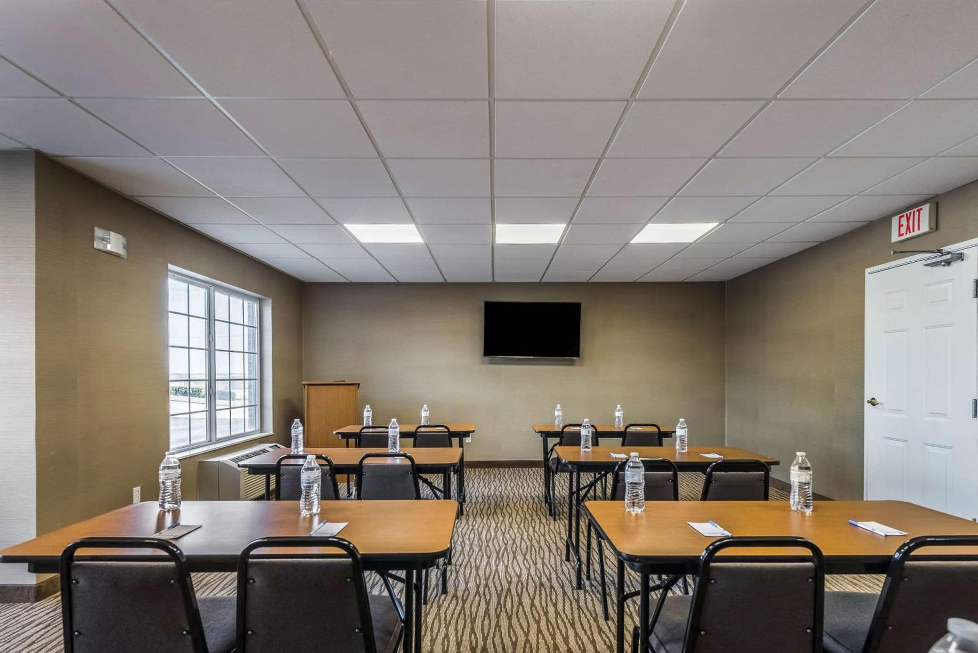 Comfort Inn & Suites Dayton North gallery photo in Dayton, OH — image 35