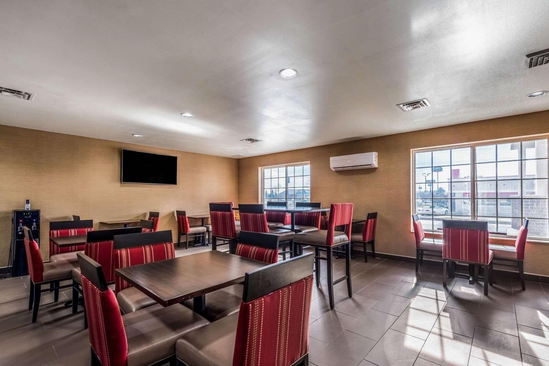 Comfort Inn & Suites Dayton North gallery photo in Dayton, OH — image 14