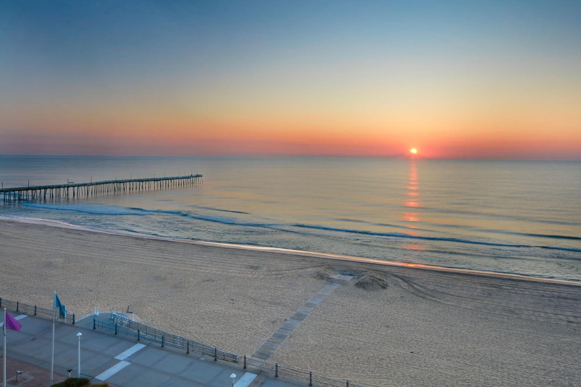 Four Points by Sheraton Virginia Beach Oceanfront property views in Virginia Beach, VA — gallery photo 3