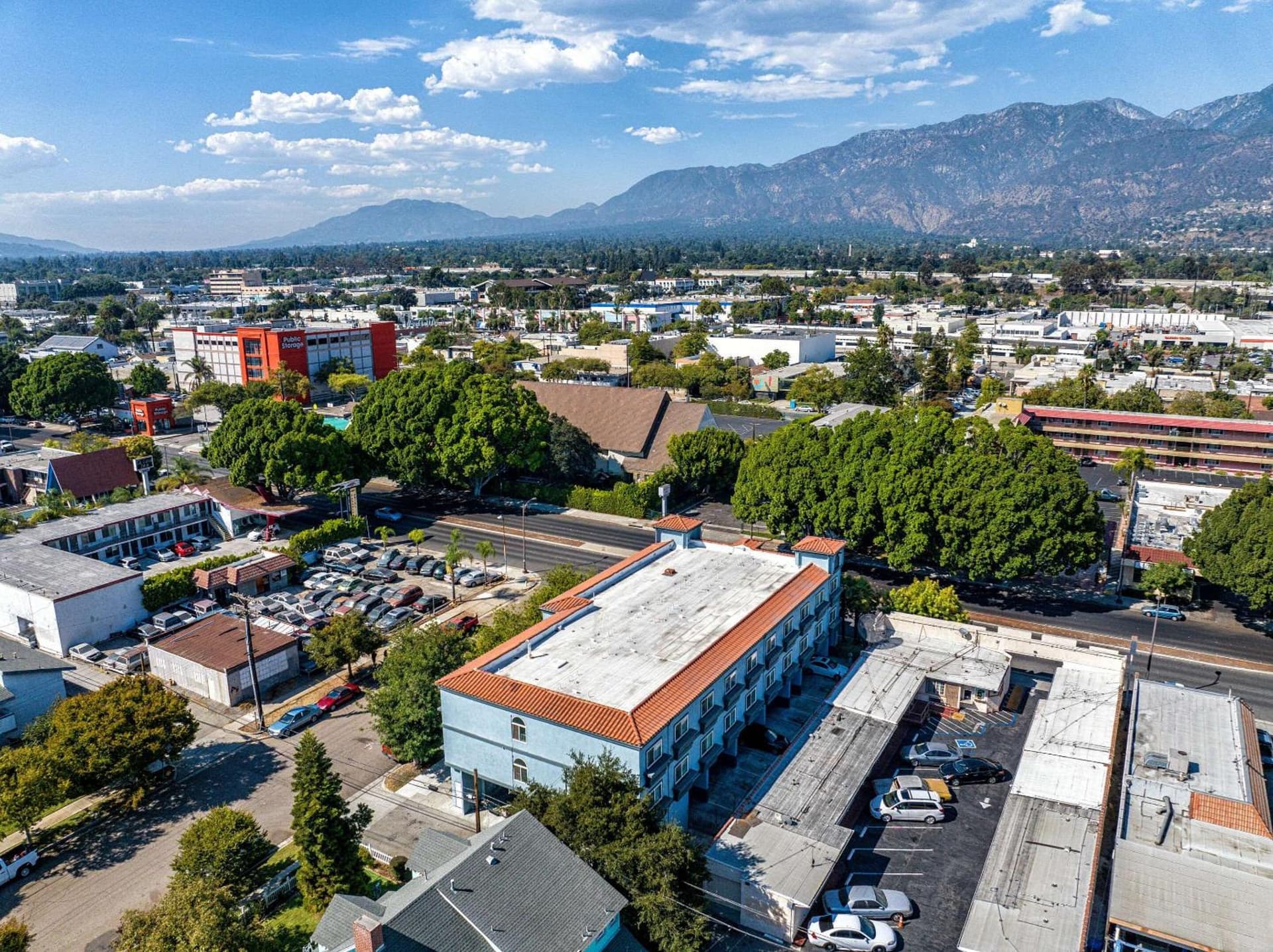 Rodeway Inn & Suites Pasadena gallery photo in Pasadena, CA — image 27