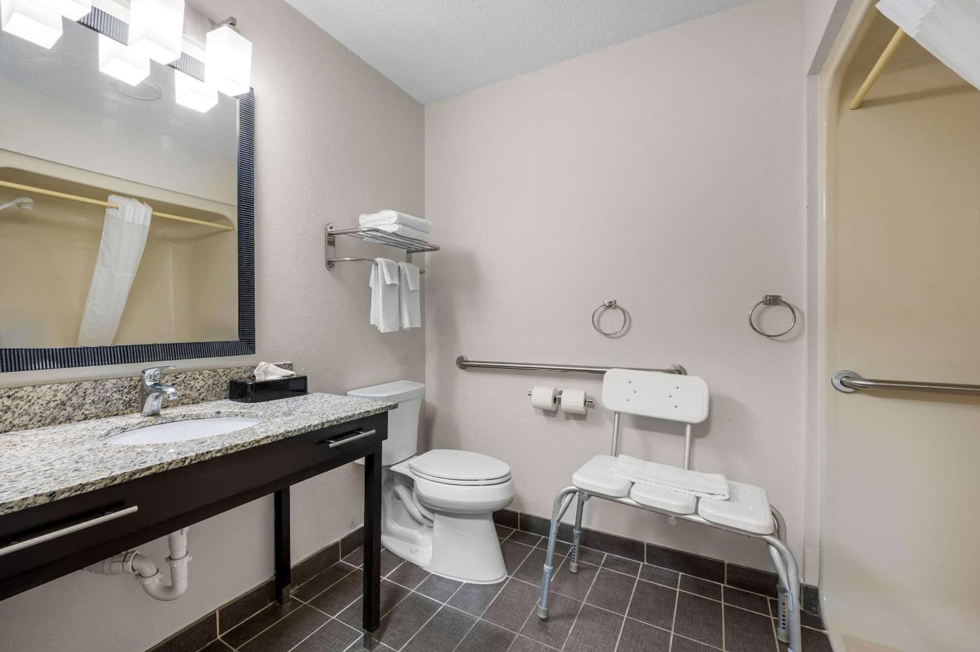 Sleep Inn Springfield West gallery photo in Springfield, IL — image 52