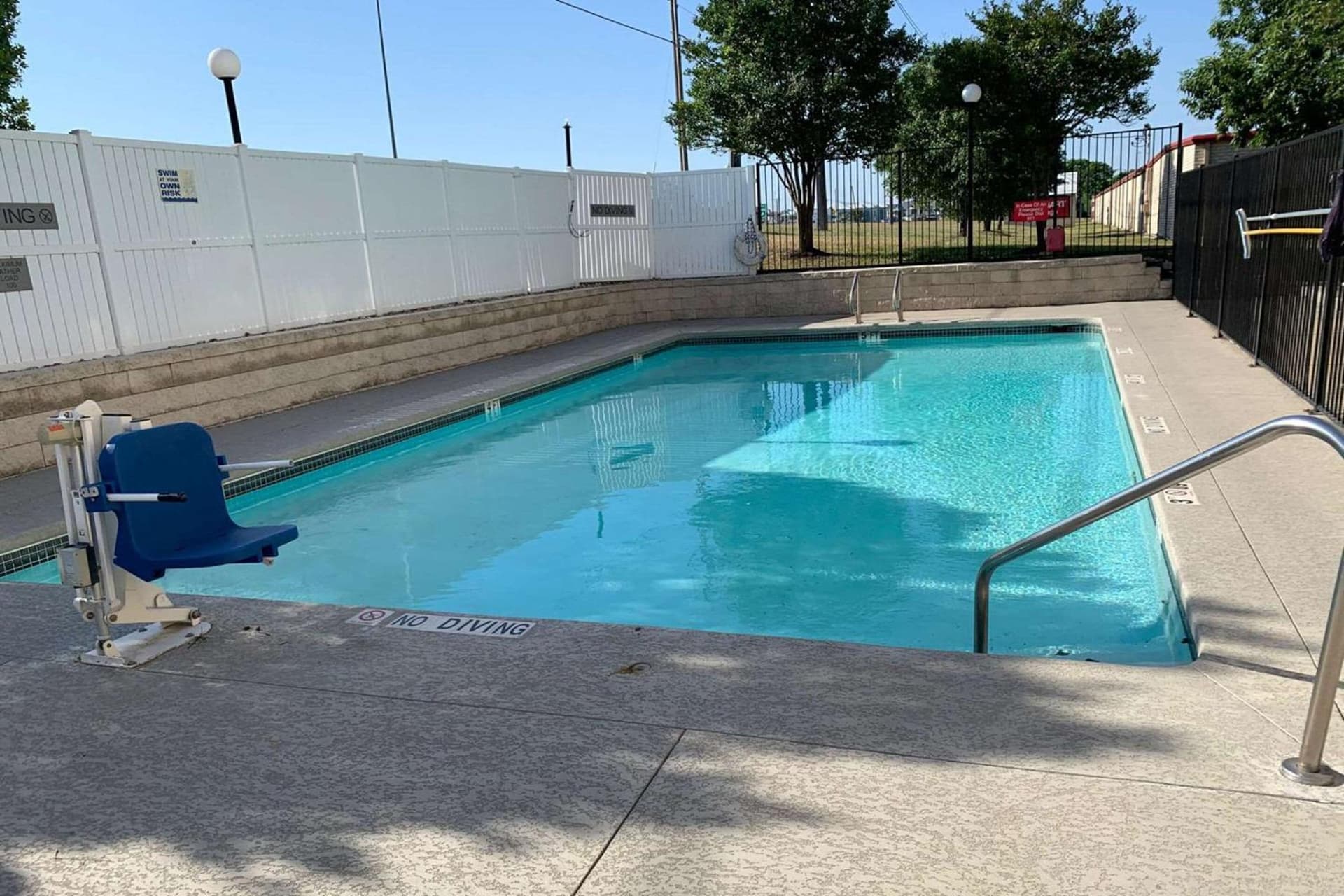 Country Inn & Suites by Radisson, Austin North Pflugerville , TX gallery photo in Round Rock, TX — image 42