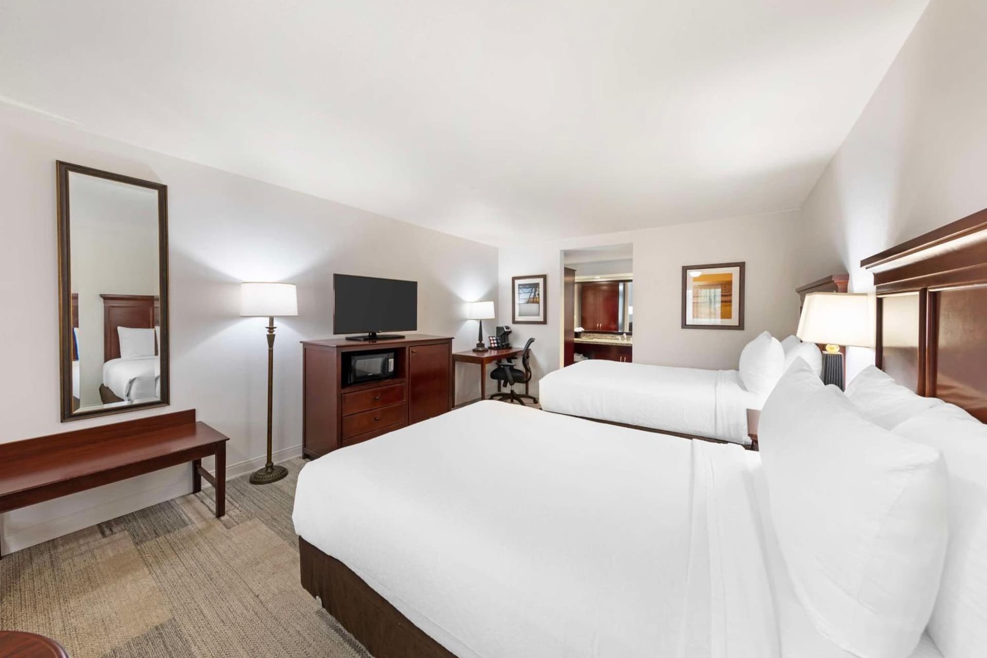 Best Western Plus Redondo Beach Inn gallery photo in Redondo Beach, CA — image 19