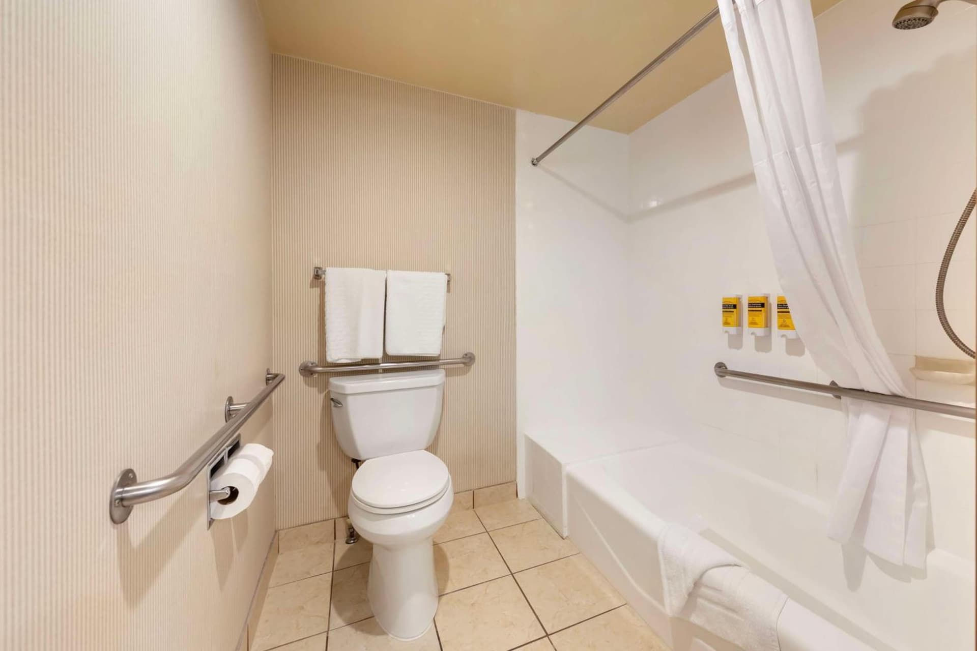 Best Western Plus Redondo Beach Inn gallery photo in Redondo Beach, CA — image 14