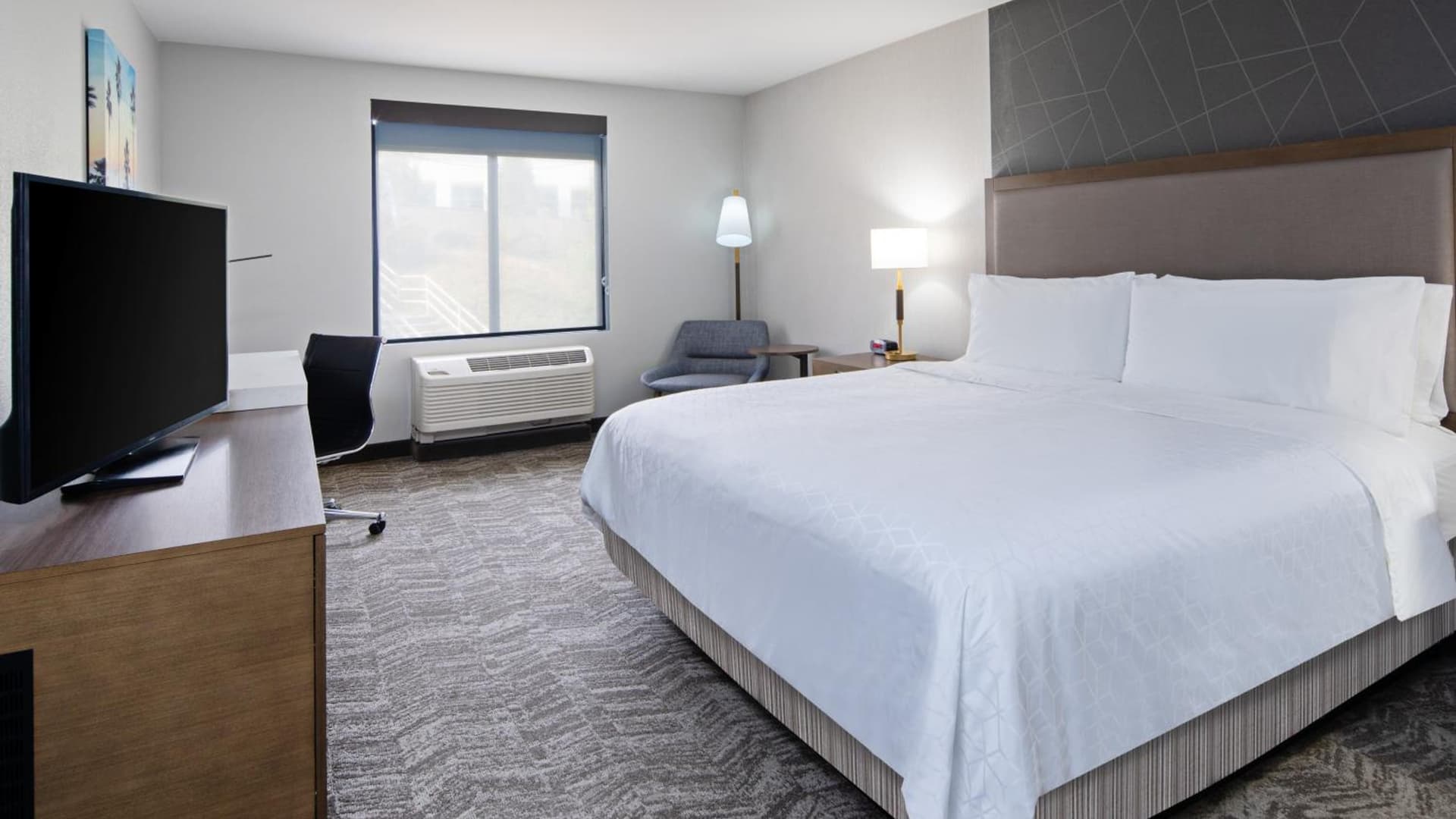 Best Western Valencia/Six Flags Inn & Suites gallery photo in Santa Clarita, CA — image 12