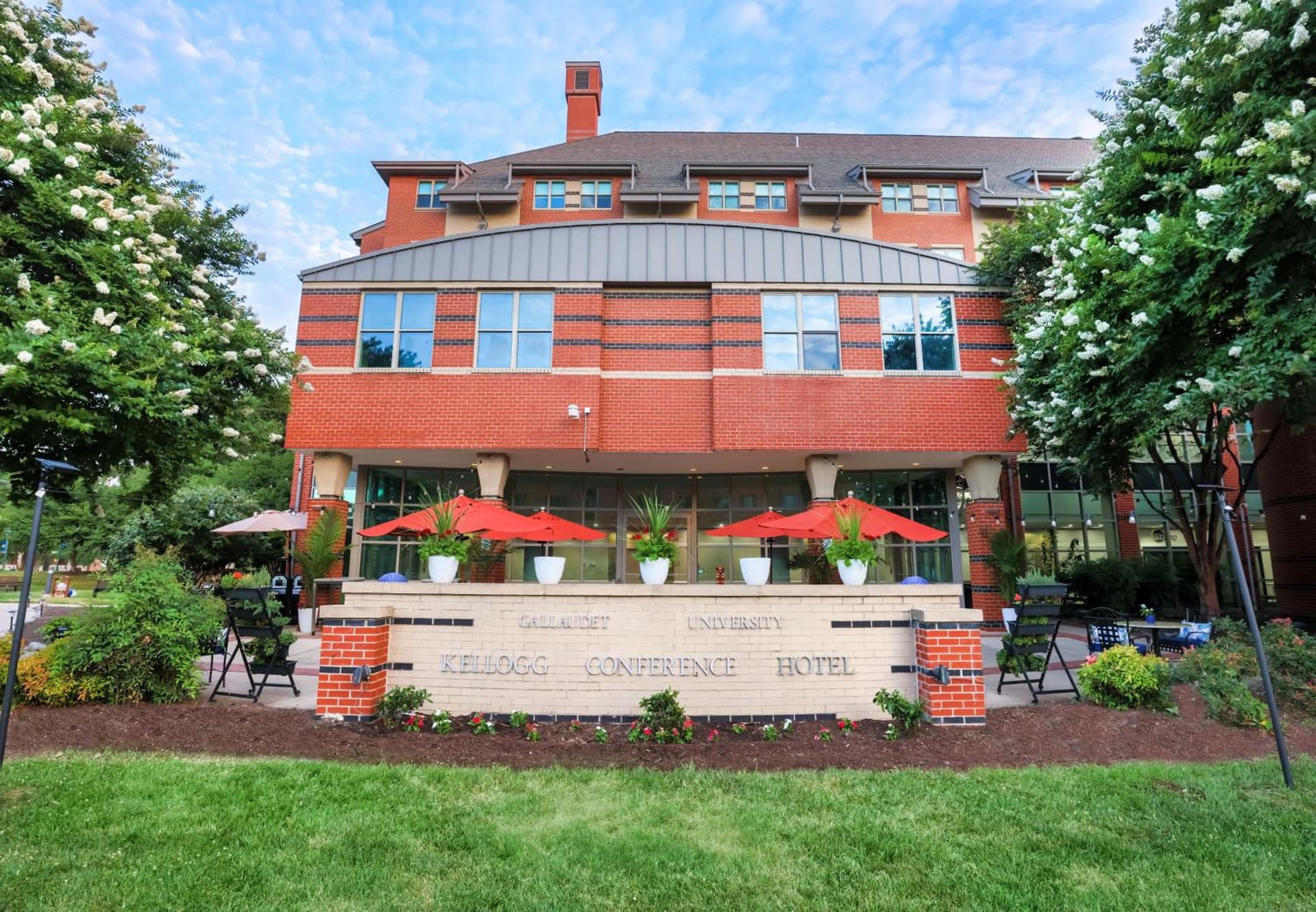 Kellogg Conference Hotel Capitol Hill at Gallaudet University property views in Washington, DC — gallery photo 3