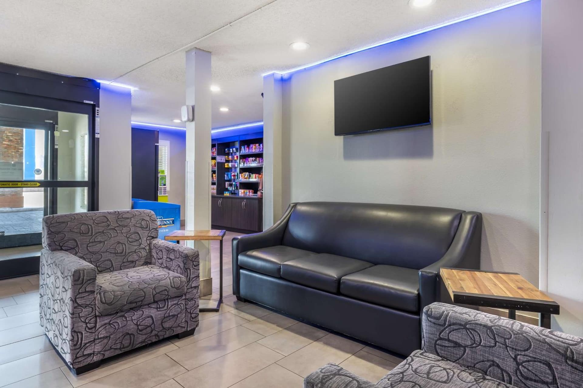 Best Western McCarran Inn interior in Las Vegas, NV — gallery photo 2
